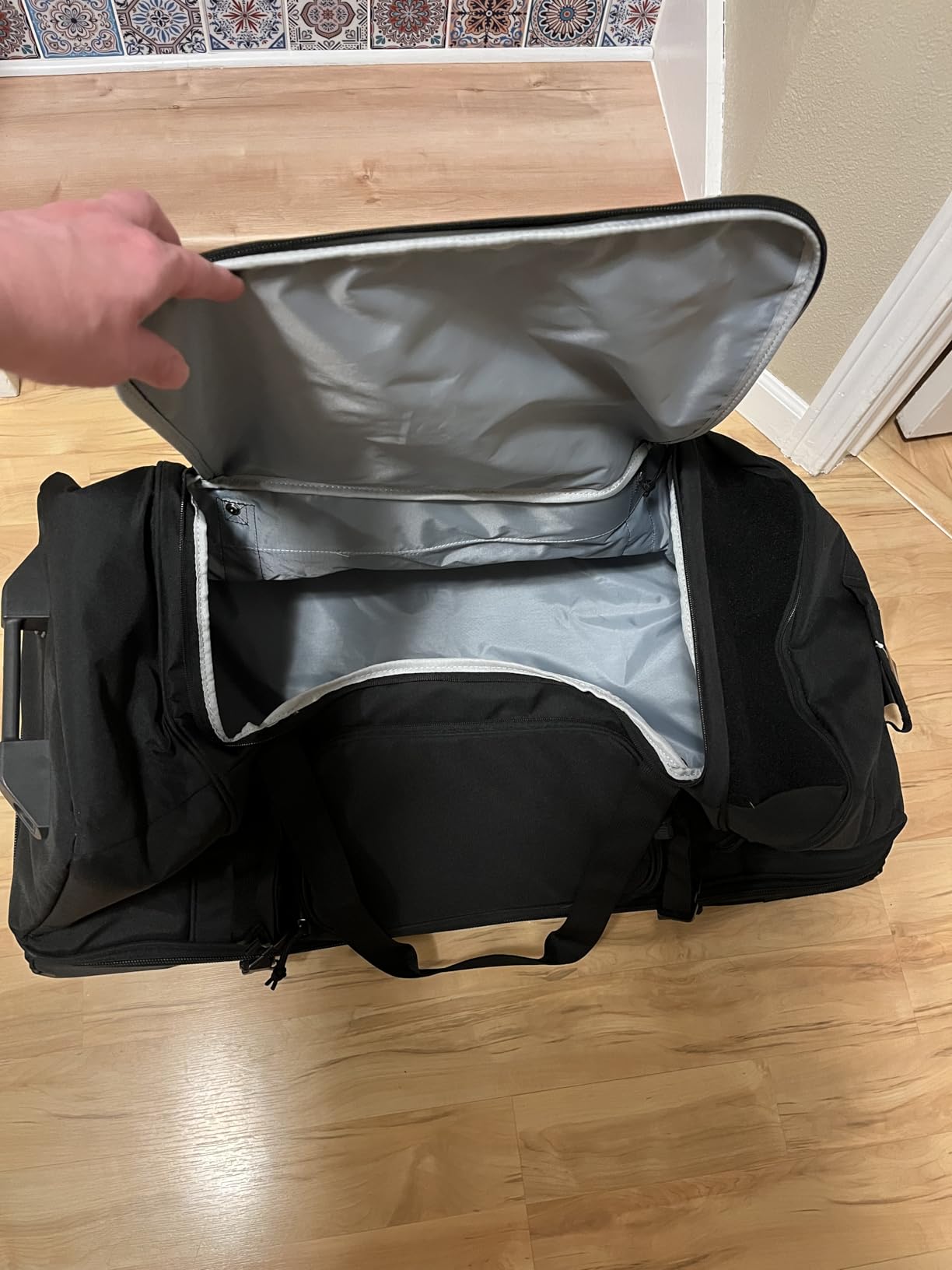 High Sierra Pathsetter Large Wheeled Rolling Duffle customer photo 2