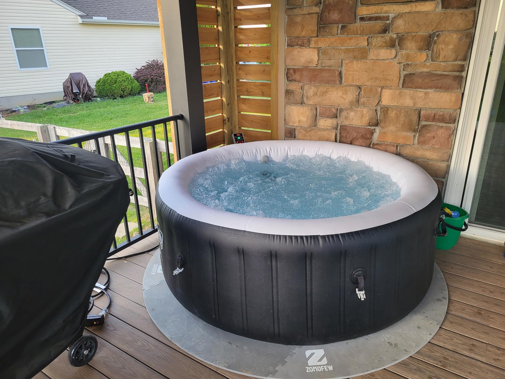 Coleman SaluSpa Miami Energy-Efficient AirJet 2-4 Person Inflatable Hot Tub | Smart Portable Outdoor Spa with Built-in EnergySense Insulation and 120 Massage Jets, 71