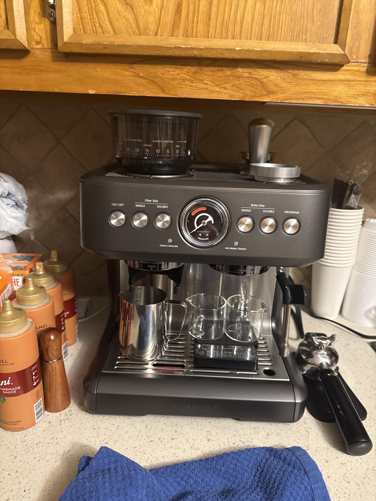 Chefman Crema Deluxe Espresso Machine with Double Boiler, Use Milk Frother and Brew Espresso Simultaneously, Professional Coffee Maker with Coffee Grinder and Steam Wand, 30 Grind Settings customer photo 2