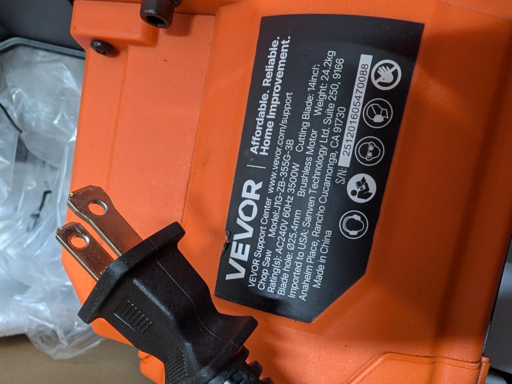 VEVOR Chop Saw, 14-inch Stainless Steel Cold Cut Blade, 3500 W Powerful Brushless Motor, 750-1200 r/min Adjustable Speed, Metal Cutting Chop Saw for Metal Square and Flat Tubes, Steels (240V/60HZ) customer photo 2