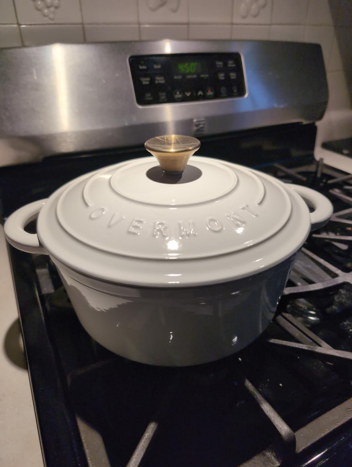 Overmont Enameled Cast Iron Dutch Oven - 5.5QT Pot with Lid Cookbook & Cotton Potholders - Heavy-Duty Cookware for Braising, Stews, Roasting, Sourdough Baking Blue customer photo 2