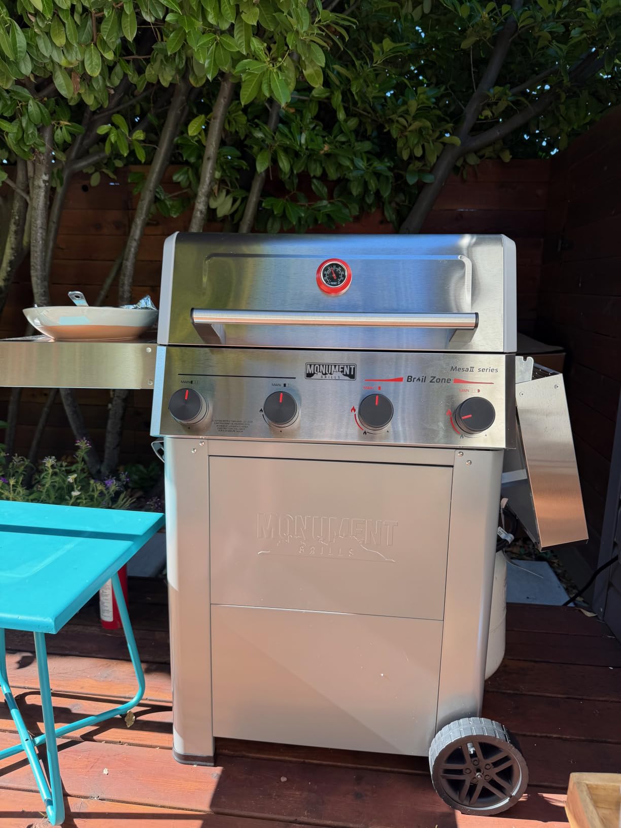 Monument Grills 4 Burner Propane Gas Grill with Advanced Broil Zone, Stainless Steel Outdoor Mesa 2 Barbecue Grill, Foldable Side Shelves, 500°F in 5 Mins, Fast Assembly, Mesa II 410FBZ customer photo 2