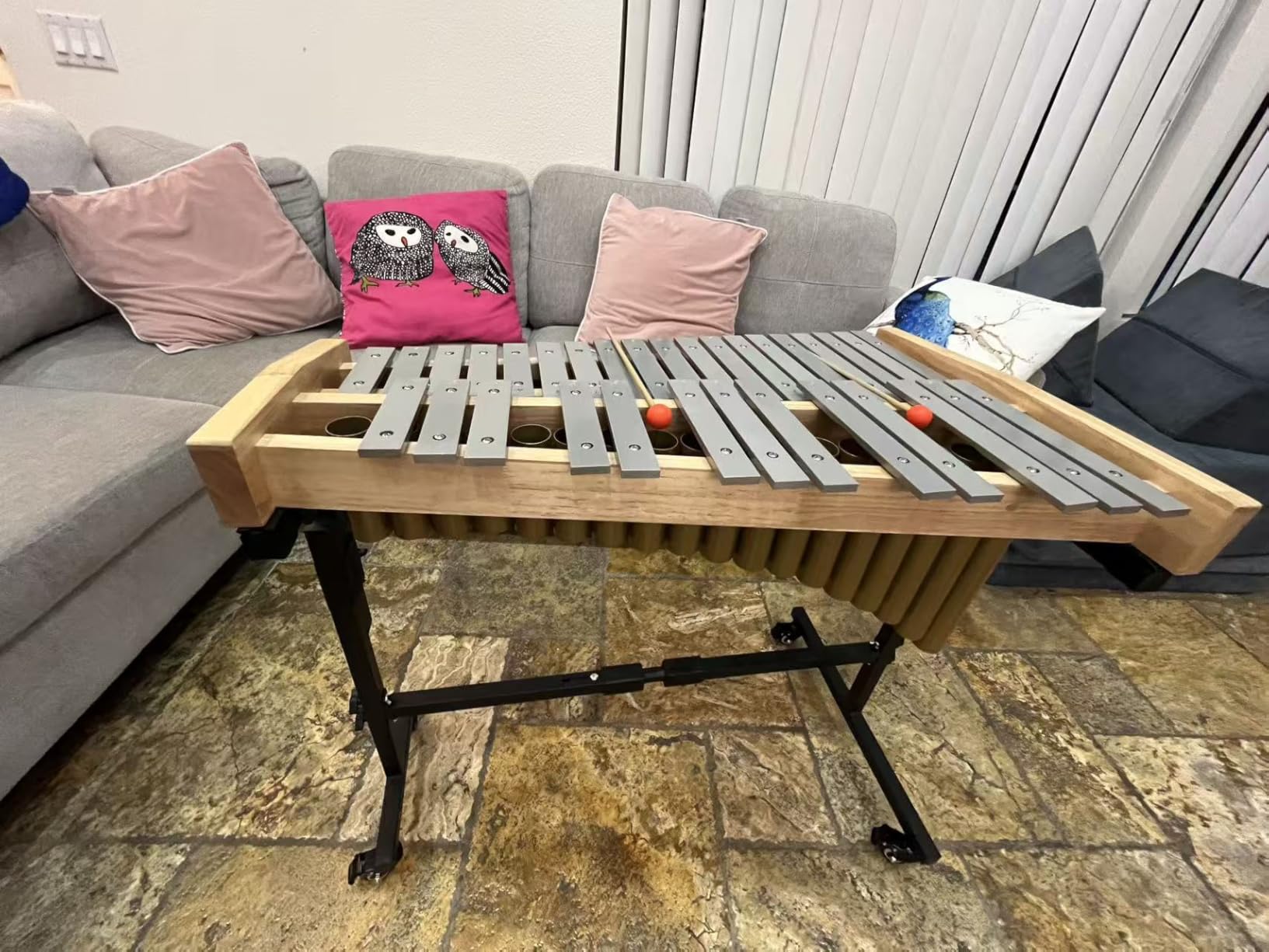 Giantex 32 Note Glockenspiel Marimba with Adjustable Stand & Wheels, Metal Xylophone Percussion Instrument with Aluminum Bars, Resonator Tubes & Mallets for Classroom, Students & Performance customer photo 1