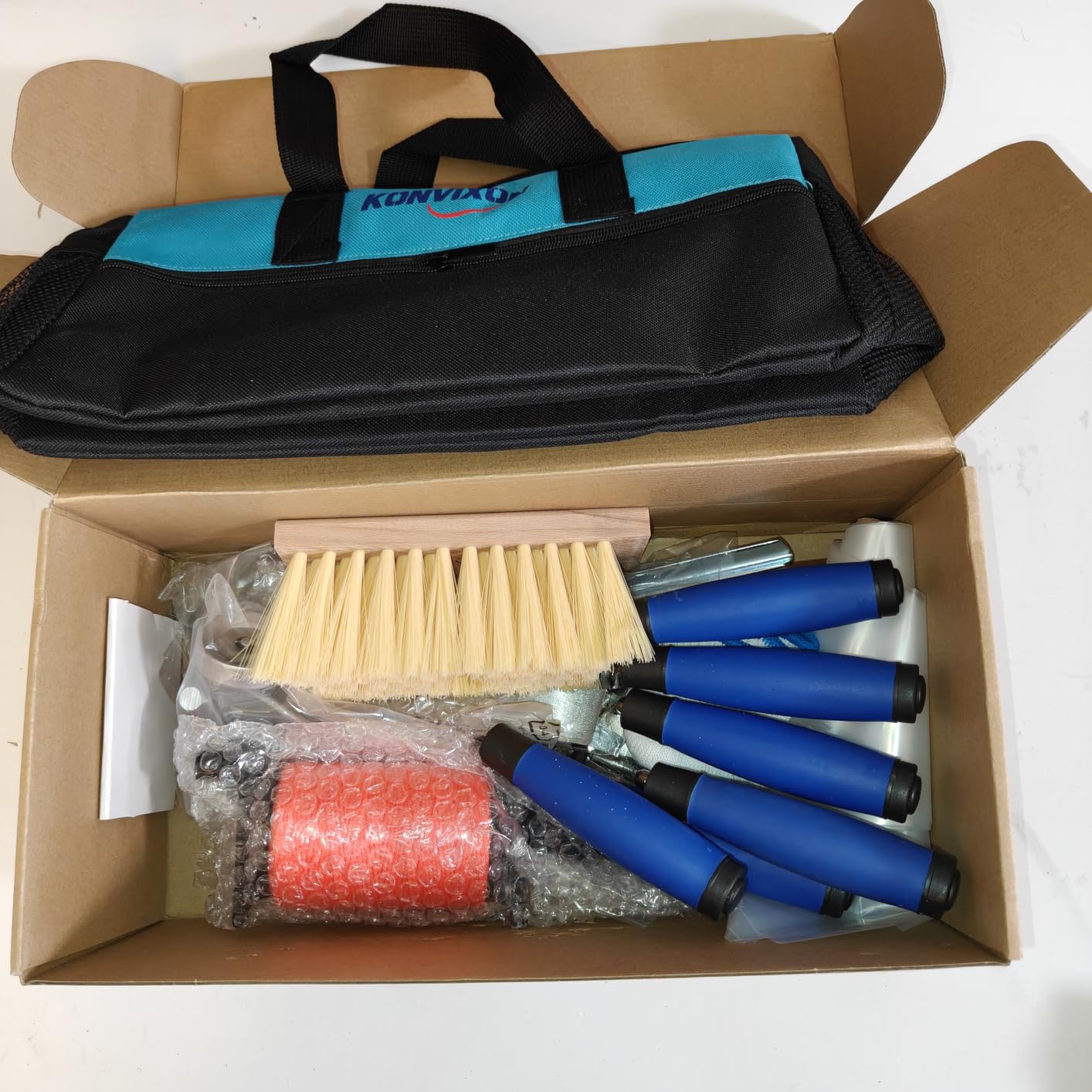17-Piece Masonry Hand Tools Set with String Line, Trowels, Jointer and Tool Bag customer photo 1