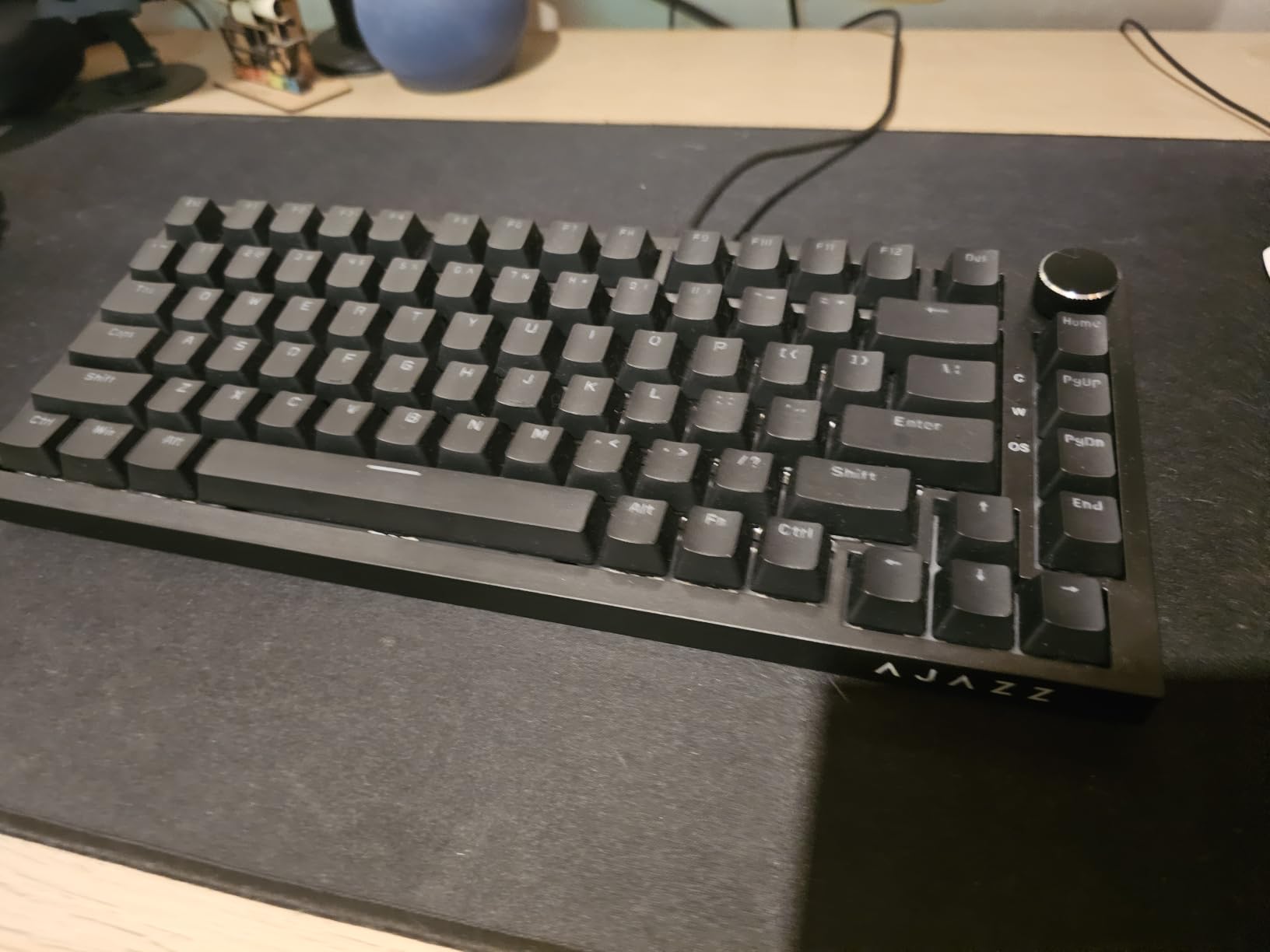 Ajazz AK820 75% Wired Mechanical Gaming Keyboard, Gasket Mounted Hot Swappable Custom Keyboard with Volume Knob, 5-Layer Sound Dampening Padding, PBT Keycaps, 82 Keys, Black customer photo 2