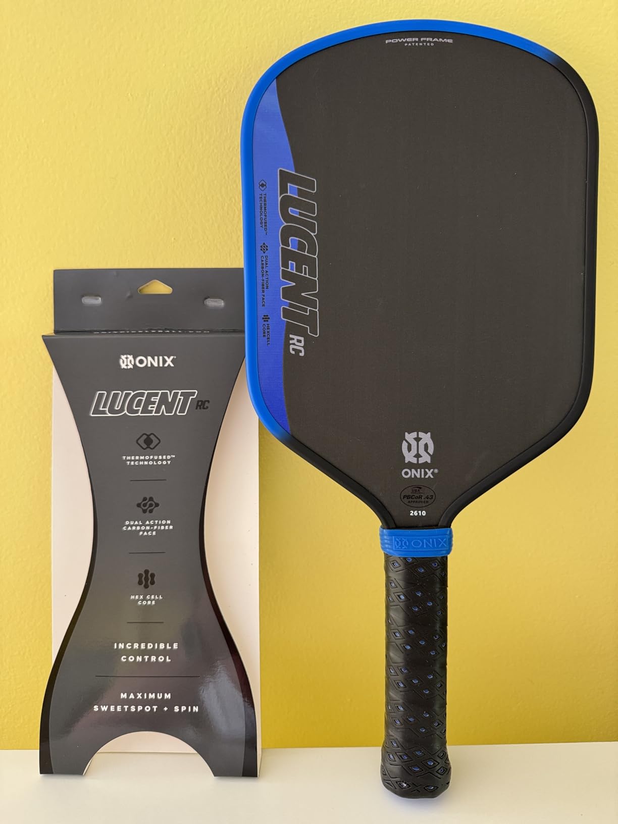 Onix Lucent Raw Carbon Pickleball Paddle with Elongated Shape, Hexcell Core, Carbon Fiber Face & Tennis-Style Pickleball Paddle Grip, Black customer photo 2