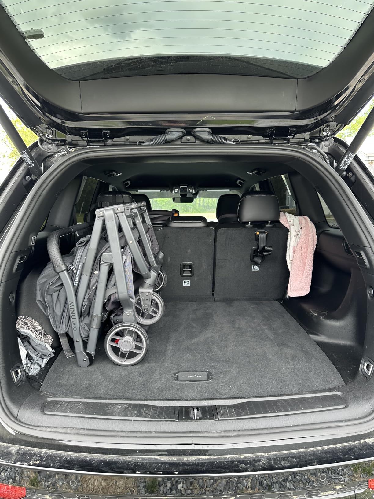 UPPAbaby Minu Duo Side-by-Side Double Stroller - Lightweight + Compact Design for Travel - Easy Fold from Birth to Toddler - Independent Recline - Ada (Sandstone/Carbon Frame/Chestnut Leather) customer photo 1