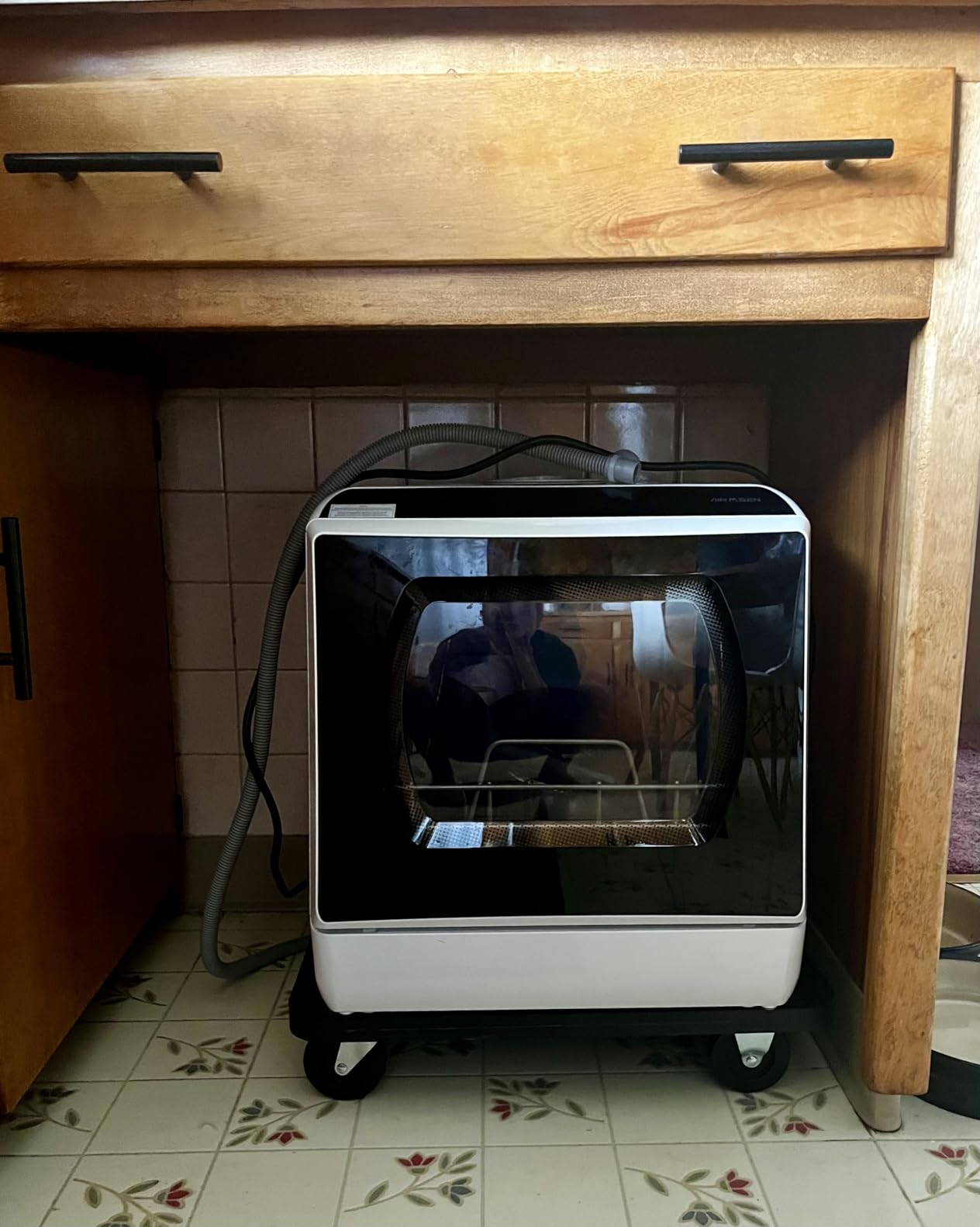 AIRMSEN Portable Countertop Dishwasher, No Hookup Needed, 6 Programs, 1-Hour Hot Air Drying & 72-Hour Air Circulation, Built-in Water Tank customer photo 1