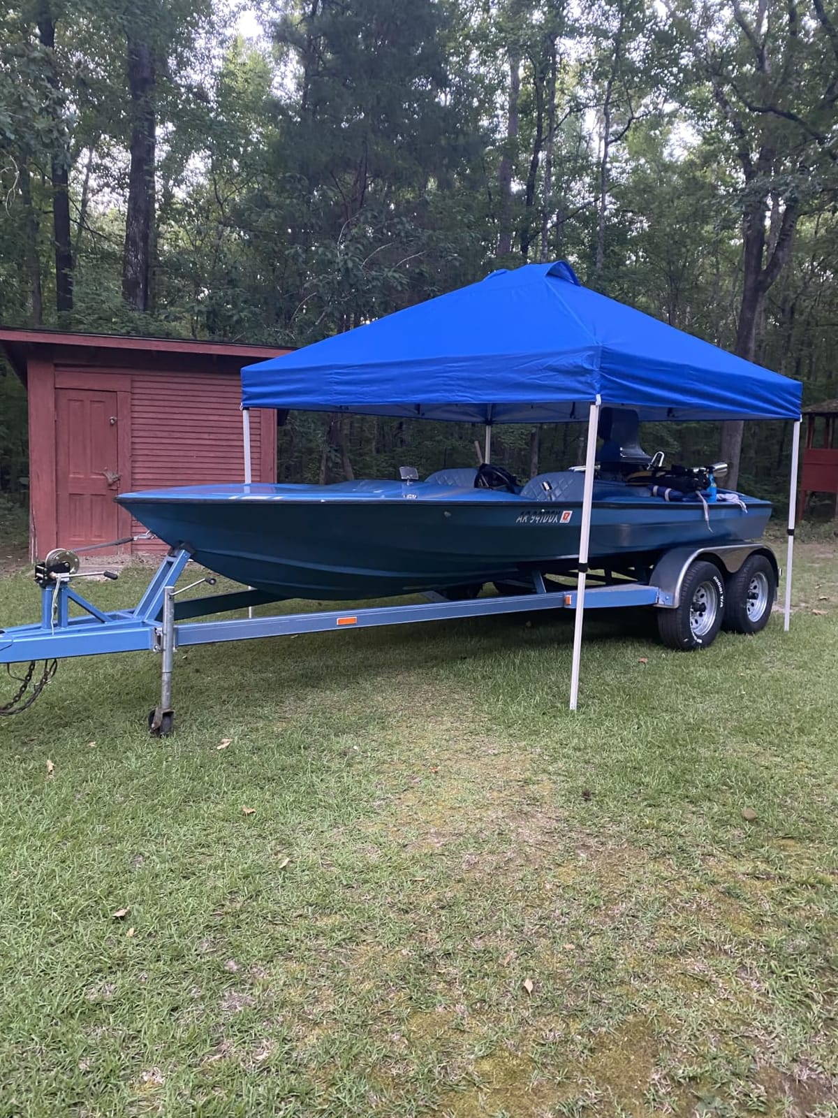 WEIZE 10x10 Pop Up Canopy Tent, 1-Button Push Setup Canopy Tent, Adjustable Height Instant Portable Shelter, Portable Roller Bag, Easy Outdoor Sun Shade for Events, 4 Weight Bags, Blue customer photo 2