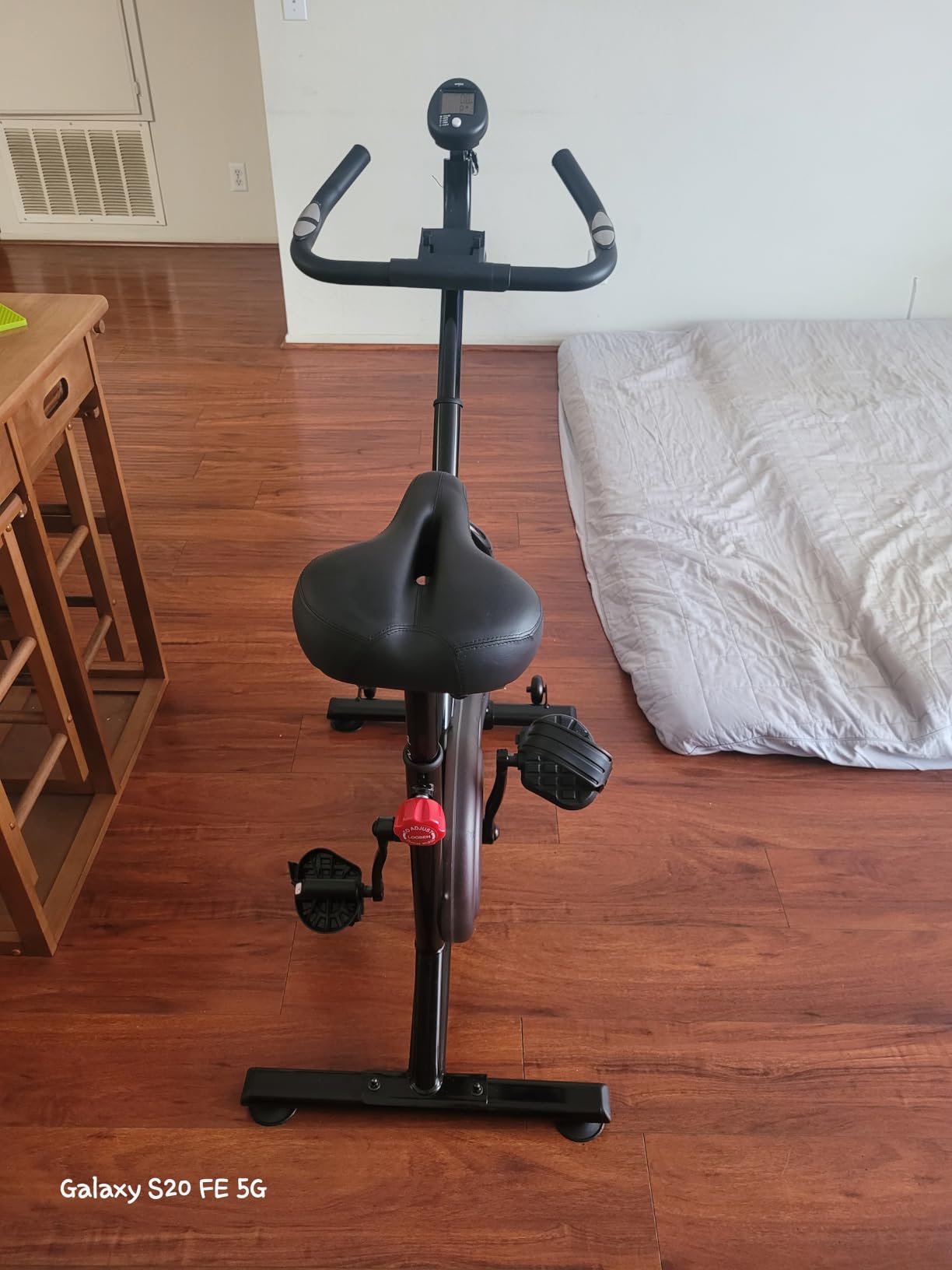 HOELLL Exercise Bike Stationary Bikes for Home Compact Indoor Cycling Bike | with Tablet Mount, with Exclusive Heart Rate Sensor and APP Sync, with Continuously Variable Resistance, Black&White&Red customer photo 2