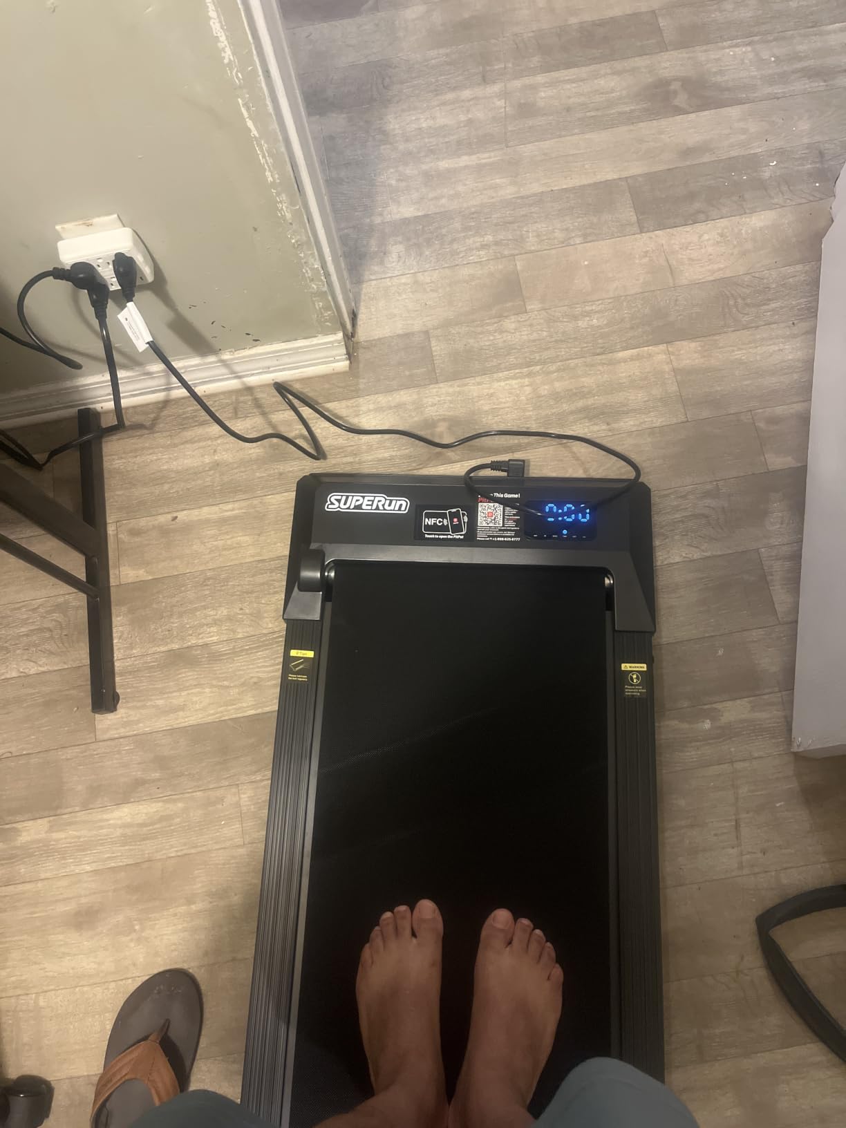 40% (15°) Incline Walking Pad Treadmills for Home, Elevated Dual Handle Bar | Stair Simulation Mode, LED Display, 3.0HP Quiet Brushless Treadmill , 7-Layer Shock Absorption, 350LBS Capacity customer photo 1