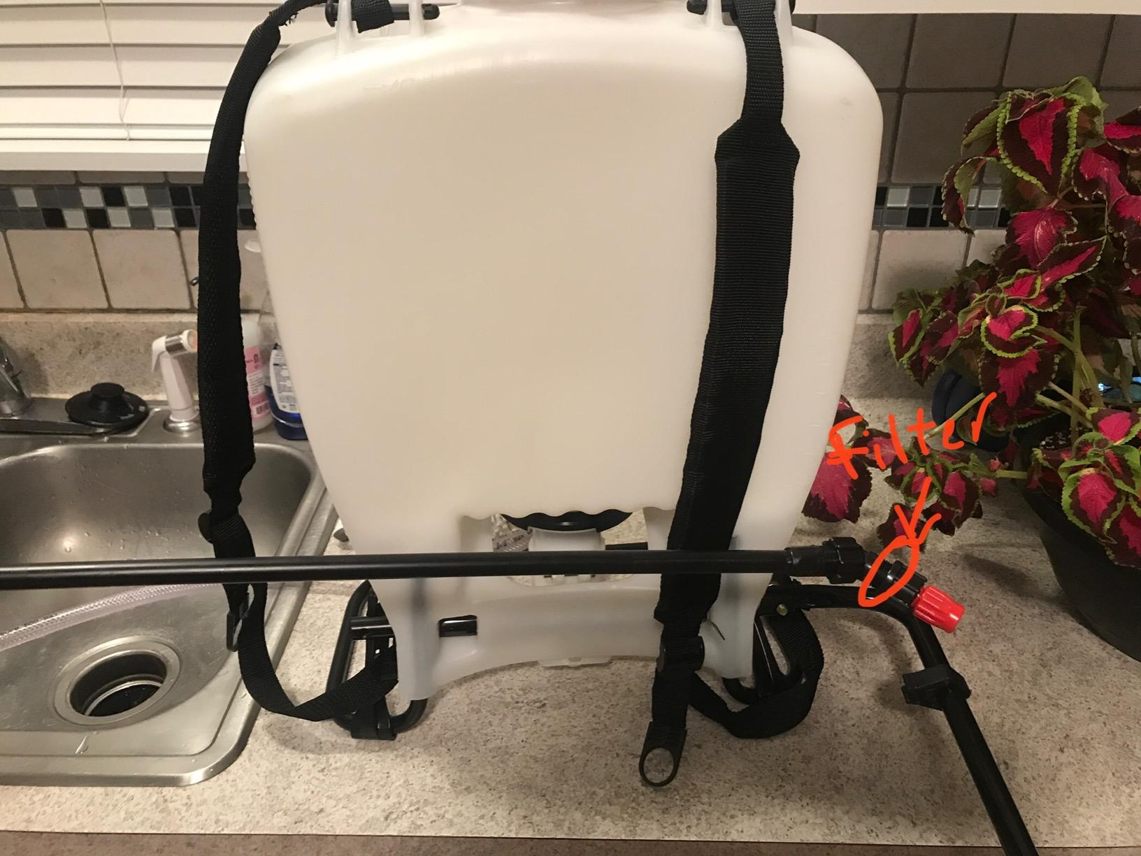 SOLO 425 4-Gallon Piston Backpack Sprayer, Wide Pressure Range up to 90 psi customer photo 2
