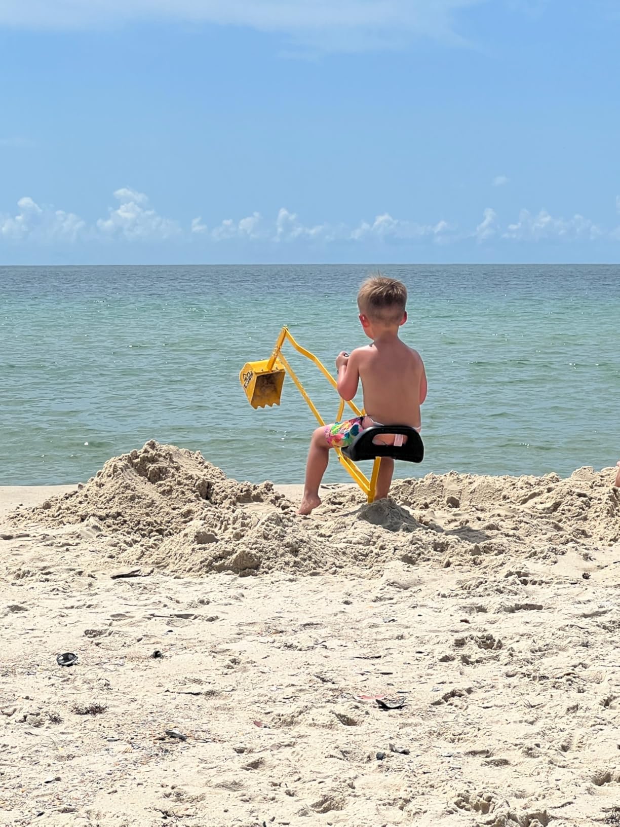 Big Dig Excavator Ride-On Sandbox Digger with 360 Rotation Base, Yellow customer photo 2