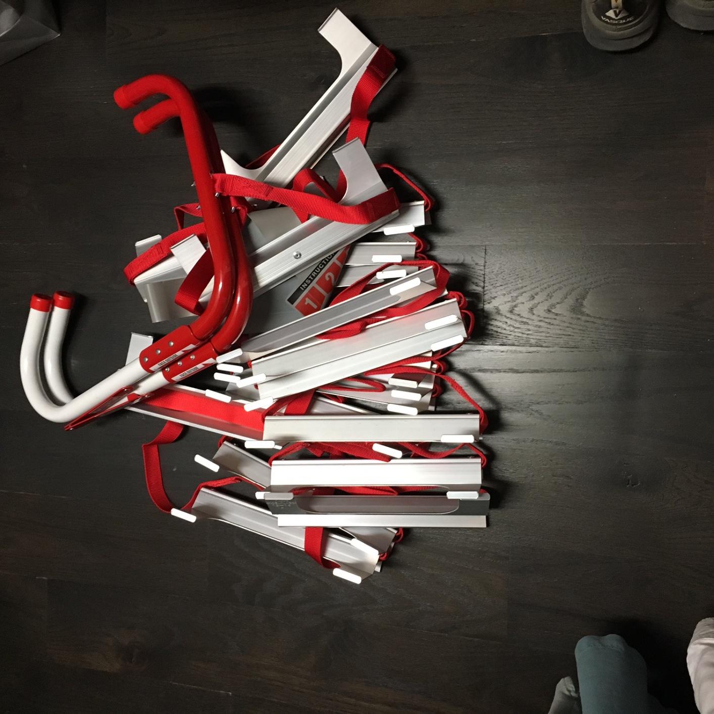 Kidde Fire Escape Ladder, 2-Story Rope Ladder, Extends to 13-Feet, Anti-Slip Rungs customer photo 1