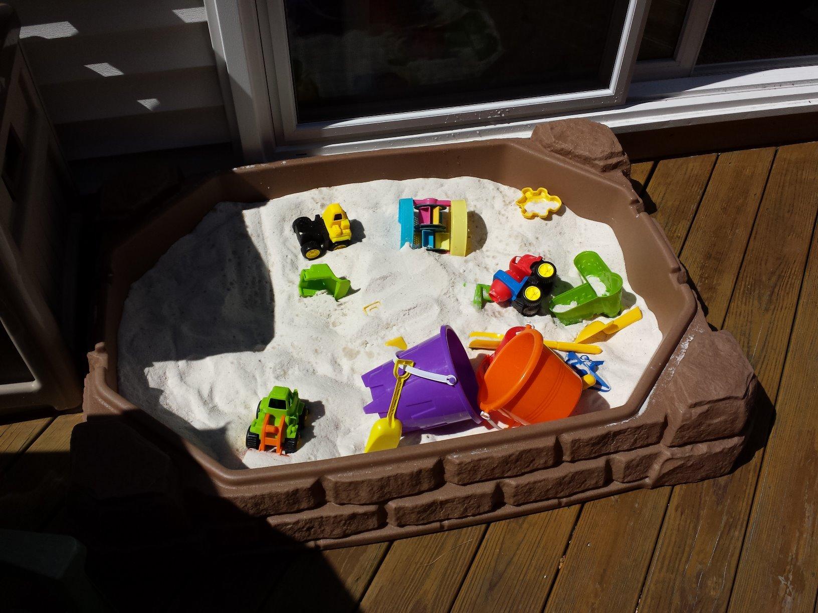 Step2 Natural Playful Sandbox, Kids Activity Sensory Table, Summer Outdoor Toys, Lid Included, For Toddlers 1+ Years Old customer photo 1
