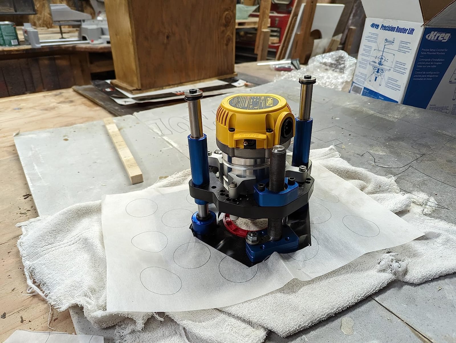 DEWALT Router, Fixed Base, 1-3/4-HP, 11.0 Amp Motor (DW616) customer photo 1