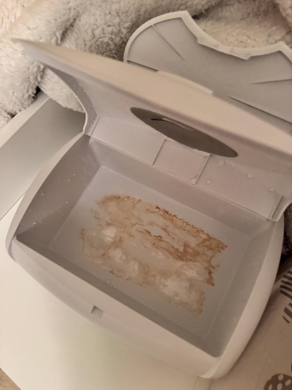Prince Lionheart Ultimate Wipes Warmer with an Integrated Nightlight |Pop-Up Wipe Access. All Time Worldwide #1 Selling Wipes Warmer. It Comes with an everFRESH Pillow System that Prevent Dry Out. customer photo 2