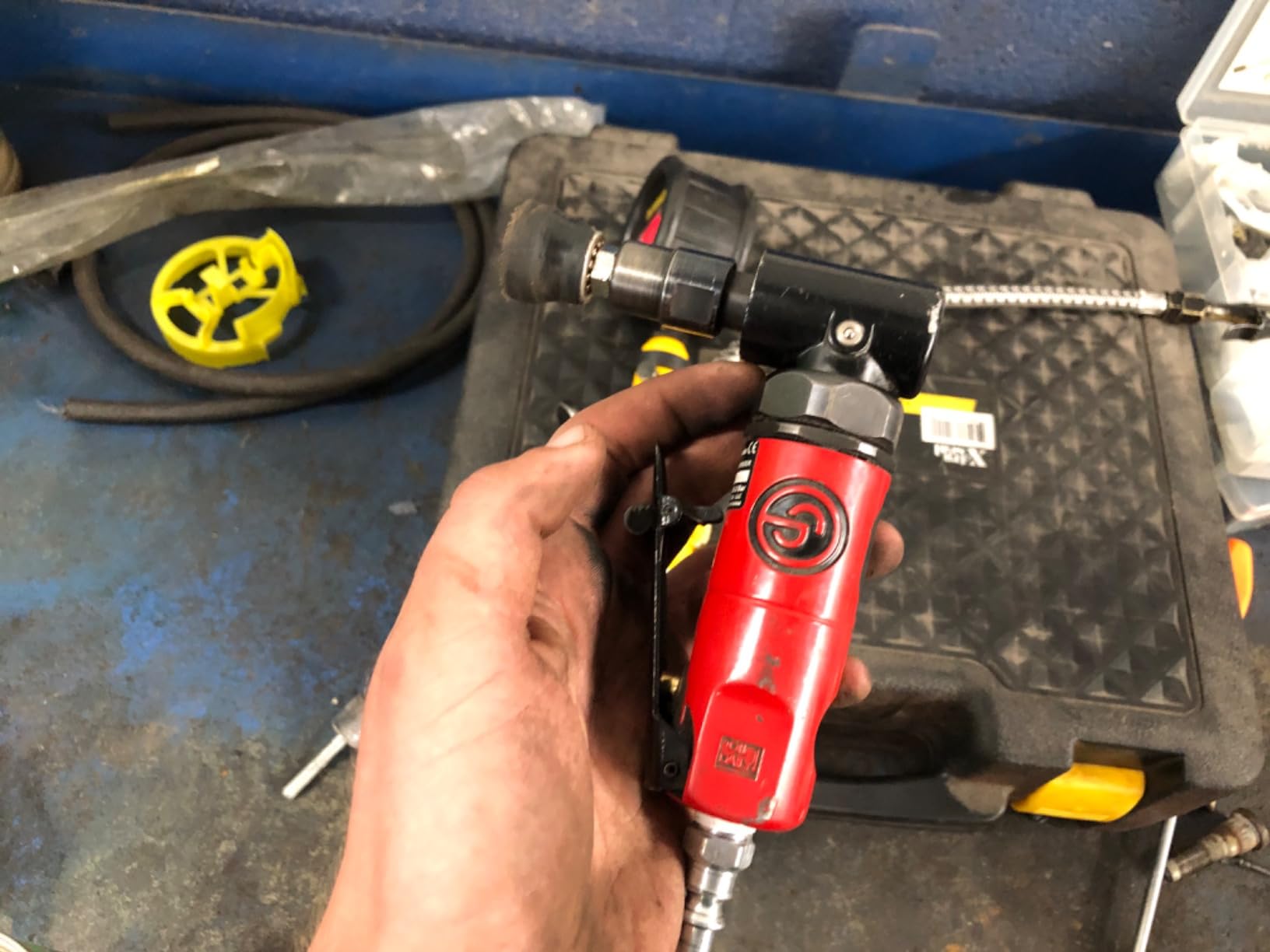 Chicago Pneumatic CP875 - Air Angle Die Grinder Tool, 1/4 Inch (6 mm), 0.3 HP / 220 W, 22500 RPM, Welder, Woodworking, Automotive Detailing, Stainless Steel Polisher, Heavy Duty customer photo 2
