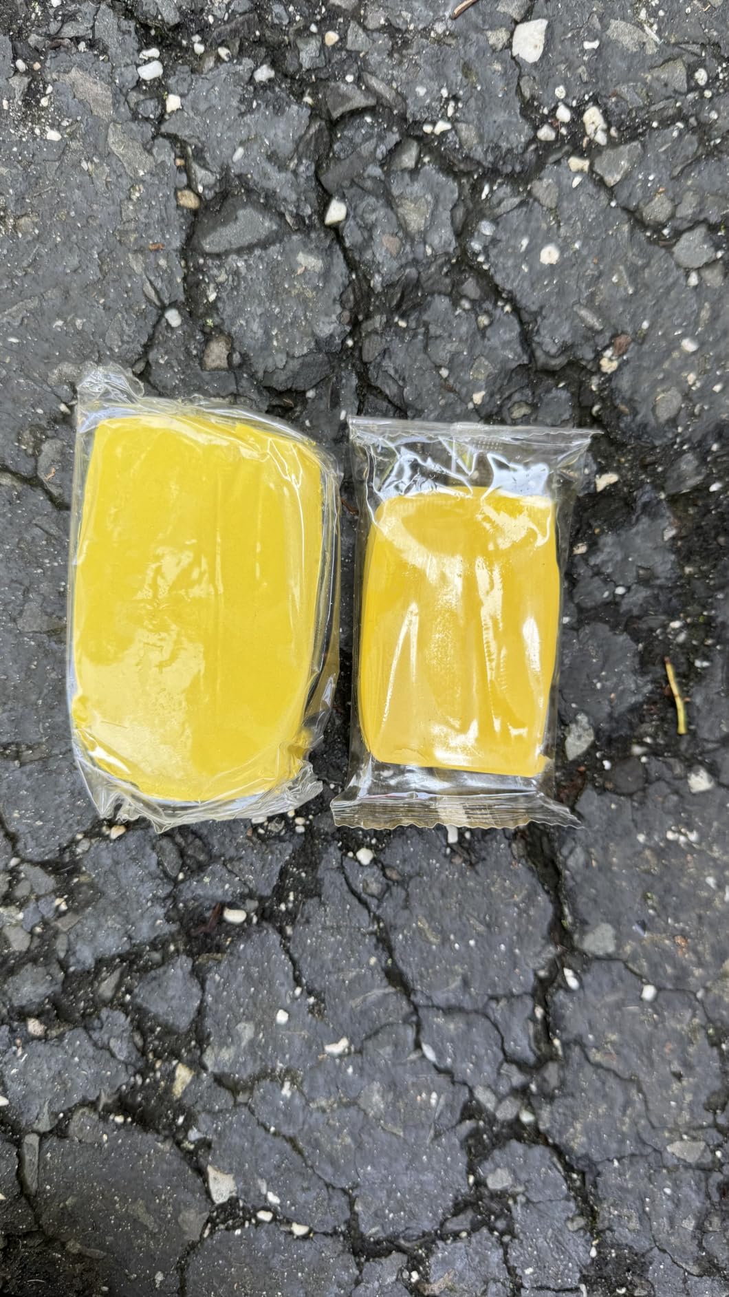 Mothers California Gold 3 Clay Bar Complete Kit, 3 80-gram Clay Bars, 07240 customer photo 2