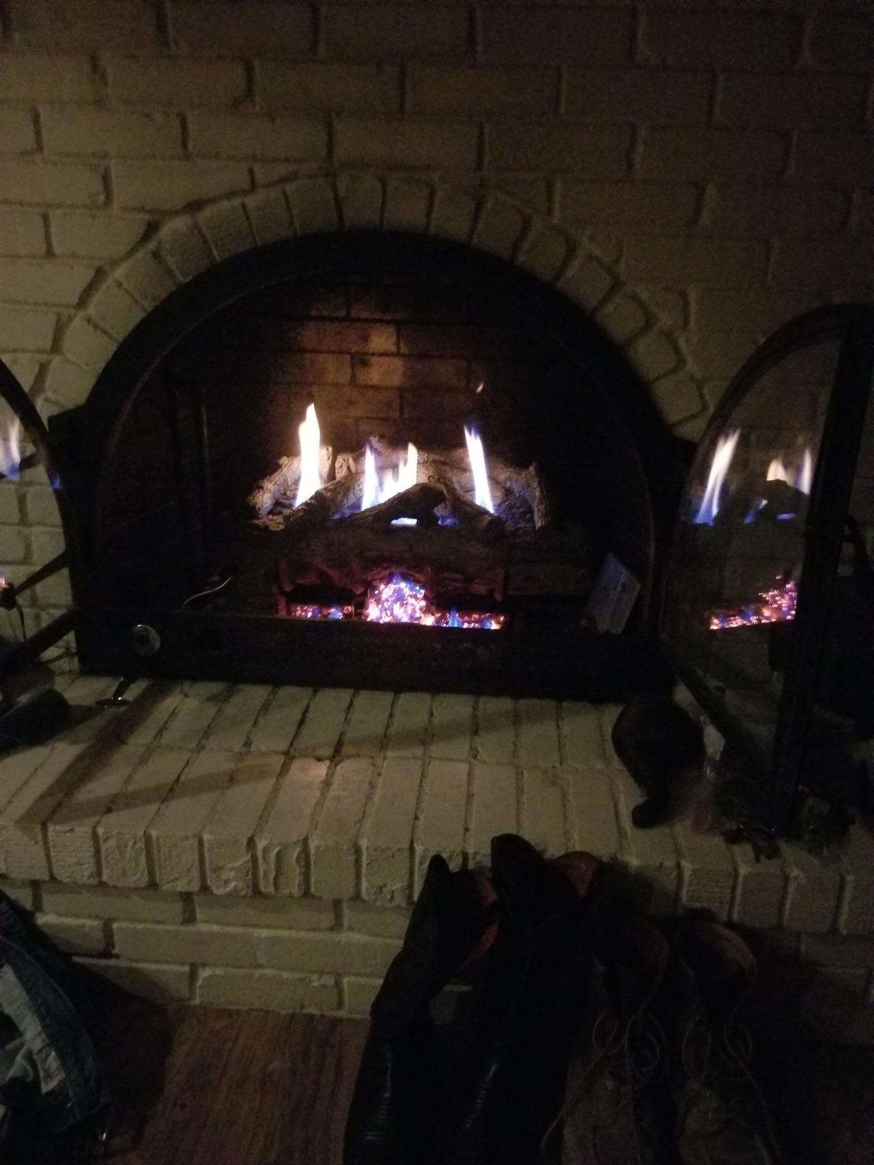 Real Fyre 30-Inch Charred Aged Split Oak Vent-Free Gas Log Set, Natural Gas, G10 Burner, Variable Flame Remote, ANSI Certified customer photo 1