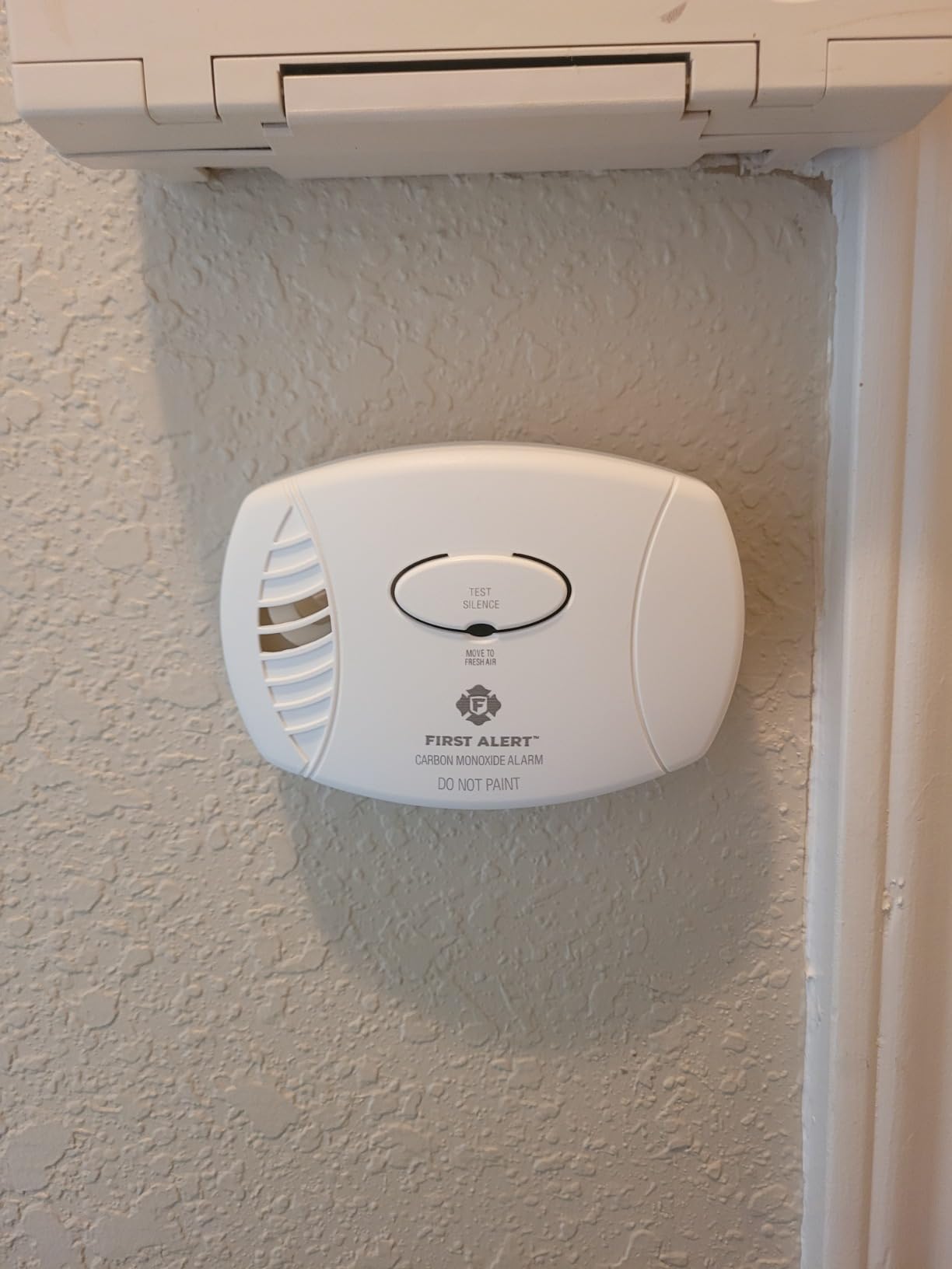 First Alert CO400 Carbon Monoxide (CO) Detector, Battery Operated Alarm, 1-Pack customer photo 2