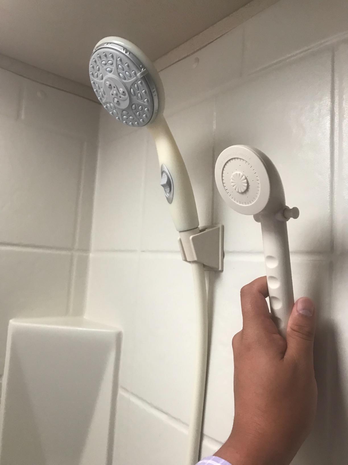 Camco 43712 RV Shower Head with On/Off Switch (Off-White) customer photo 2
