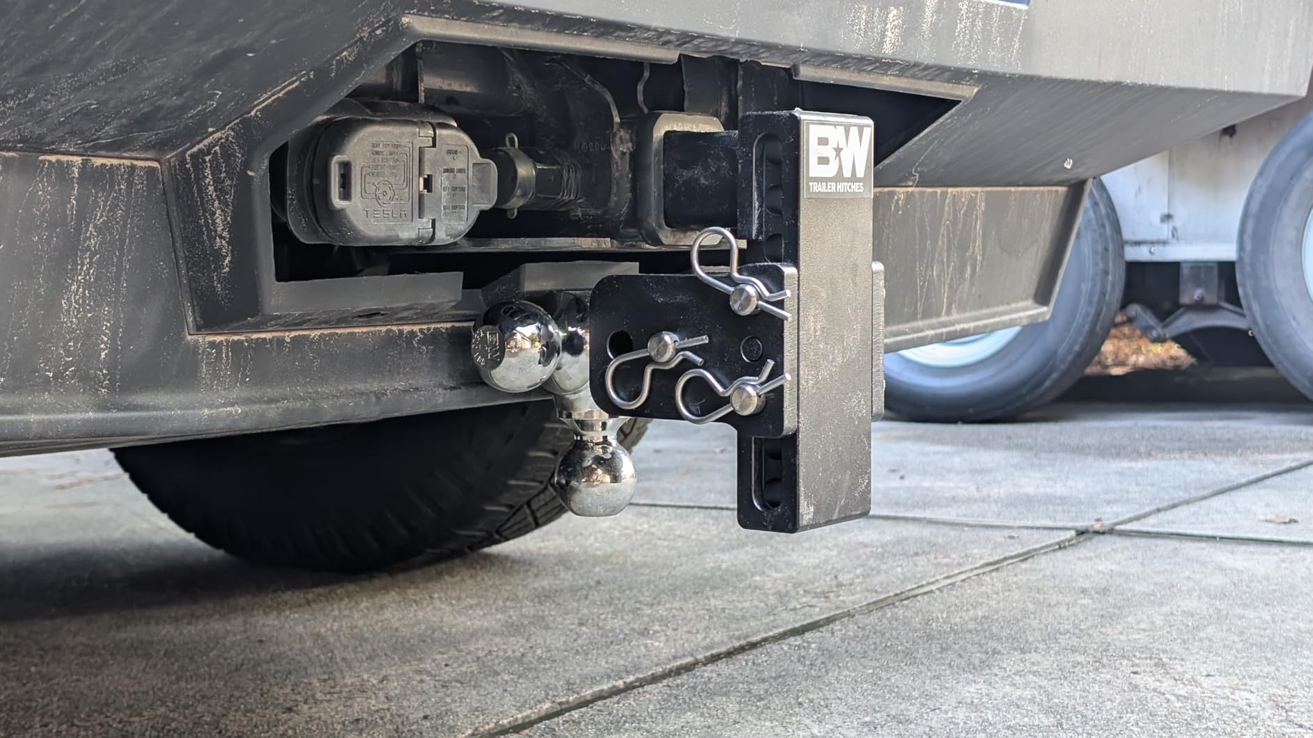B&W Trailer Hitches Tow & Stow Adjustable Trailer Hitch Ball Mount - Fits 2