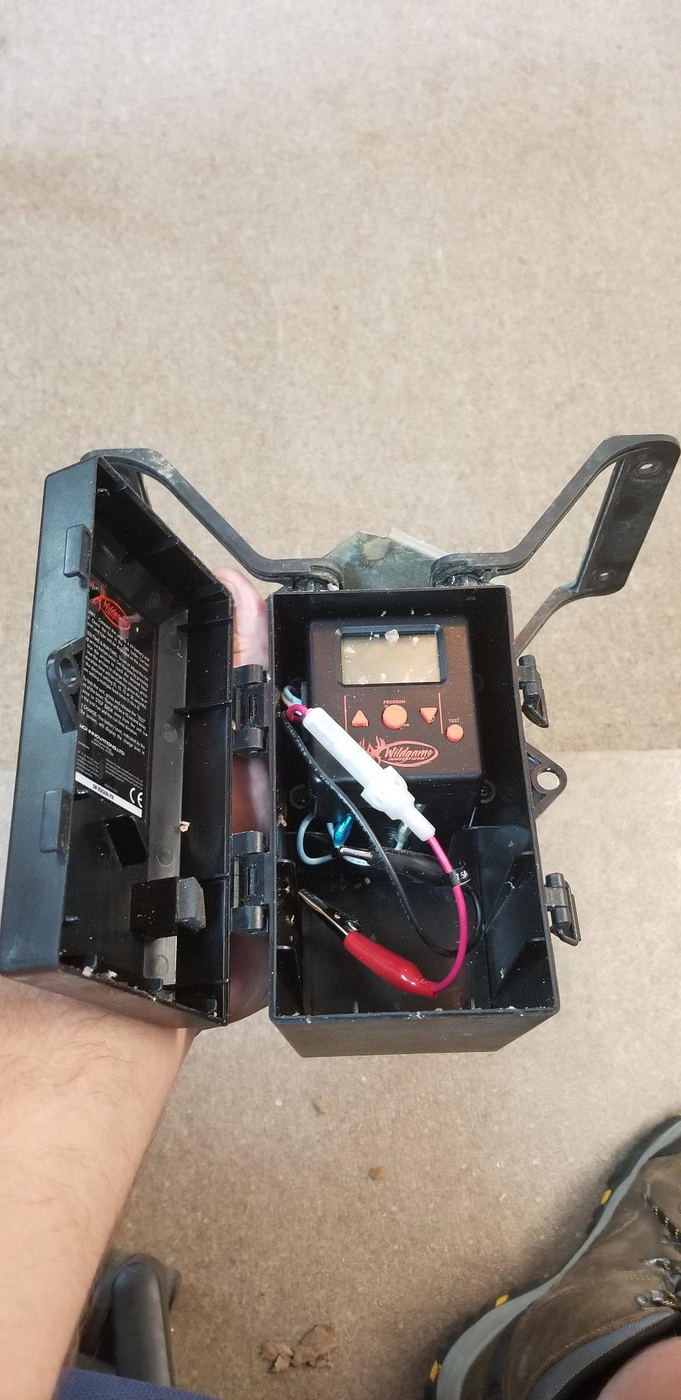 WILDGAME INNOVATIONS Trophy Hunter 6V Digital Feeder Kit , Weather-Resistant Durable Easy-to-Use Digital Power Control Unit for Hunting Game Feeder customer photo 1