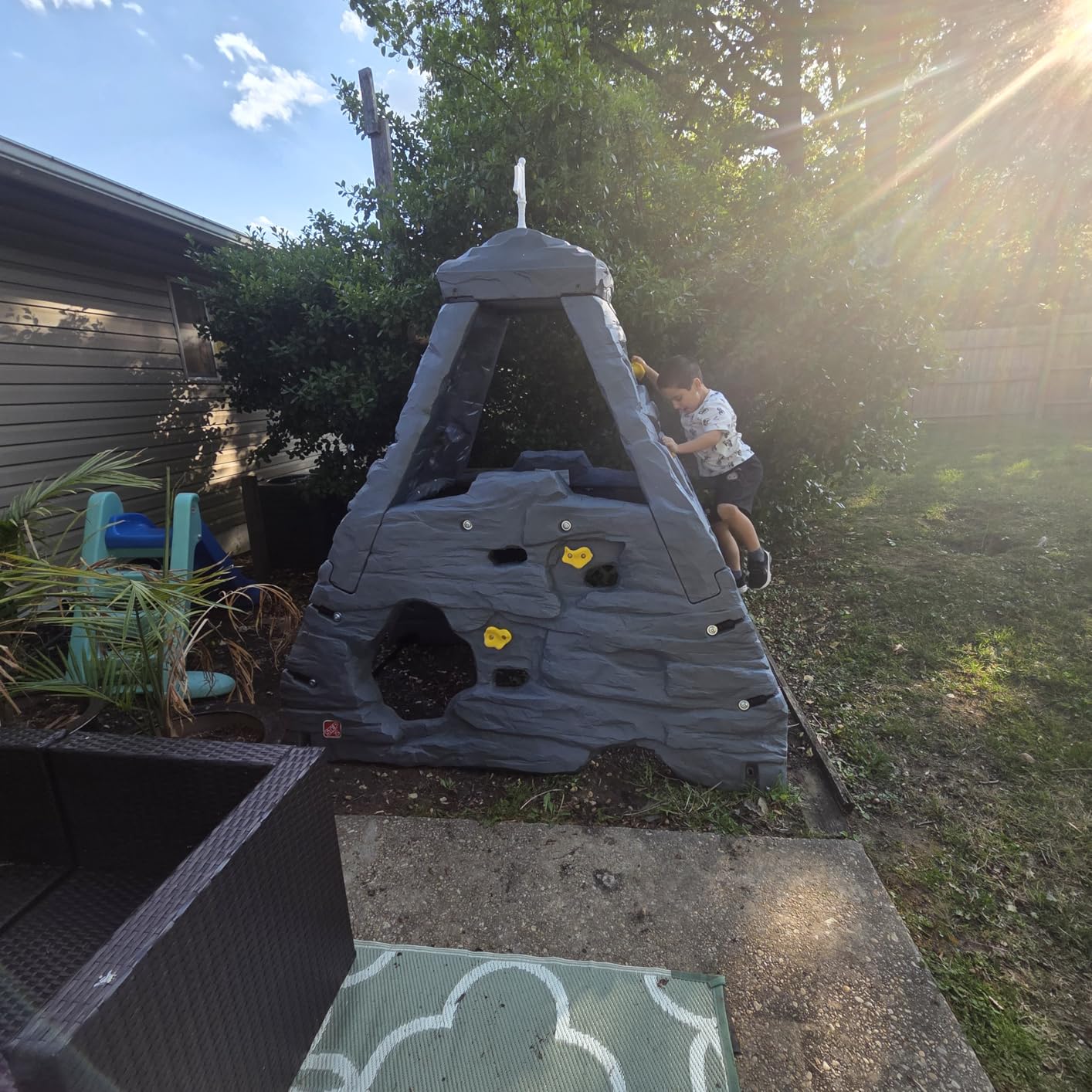 Step2 Skyward Summit for Kids, Climbing Wall Playset for Toddlers, Ages 4 –8 Years Old, Easy to Assemble Kids Outdoor Playground for Backyard customer photo 1