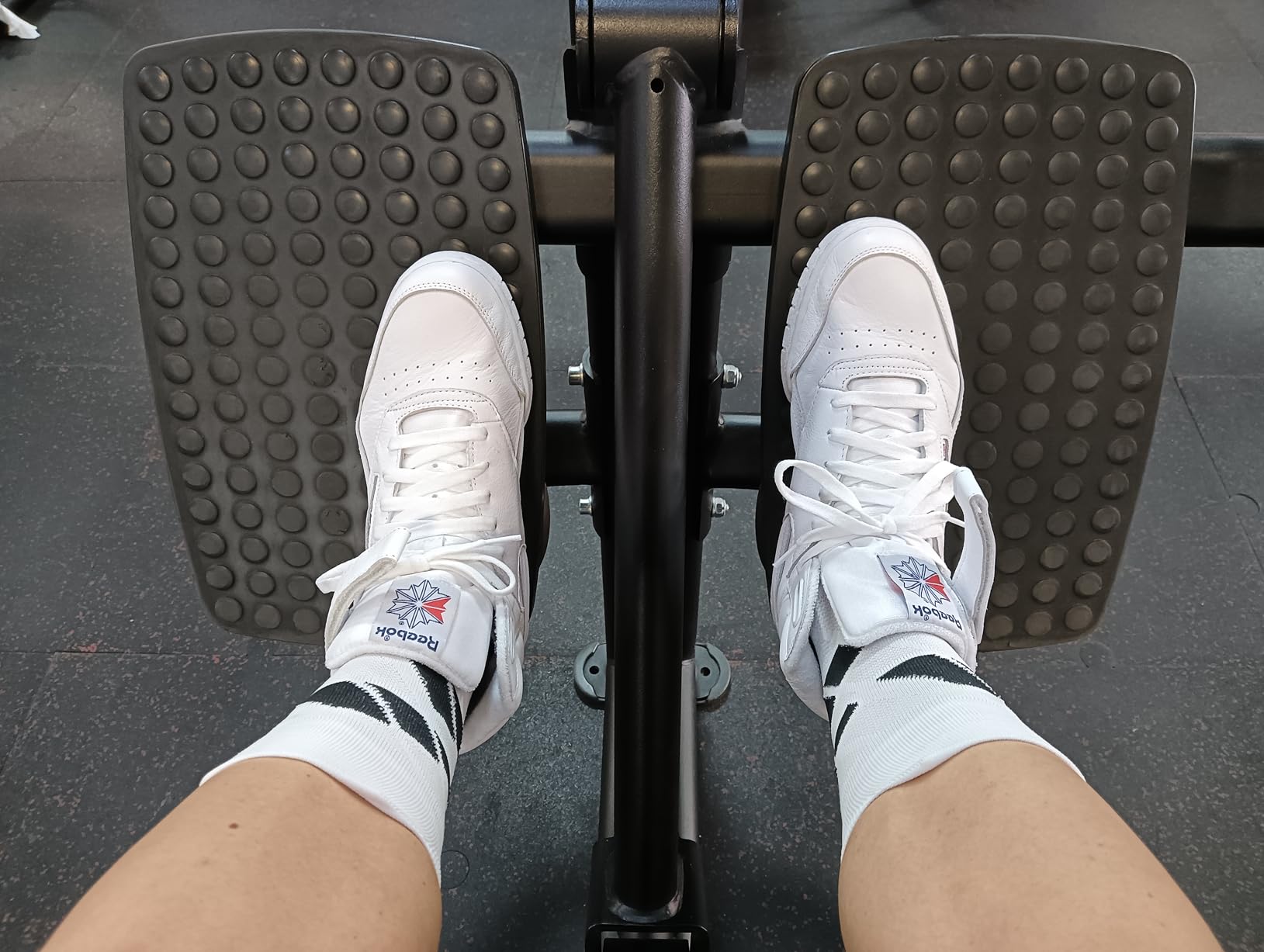 Reebok EX-O-FIT HI High Top Basketball Shoes for Men, Retro Men's Sneakers customer photo 1