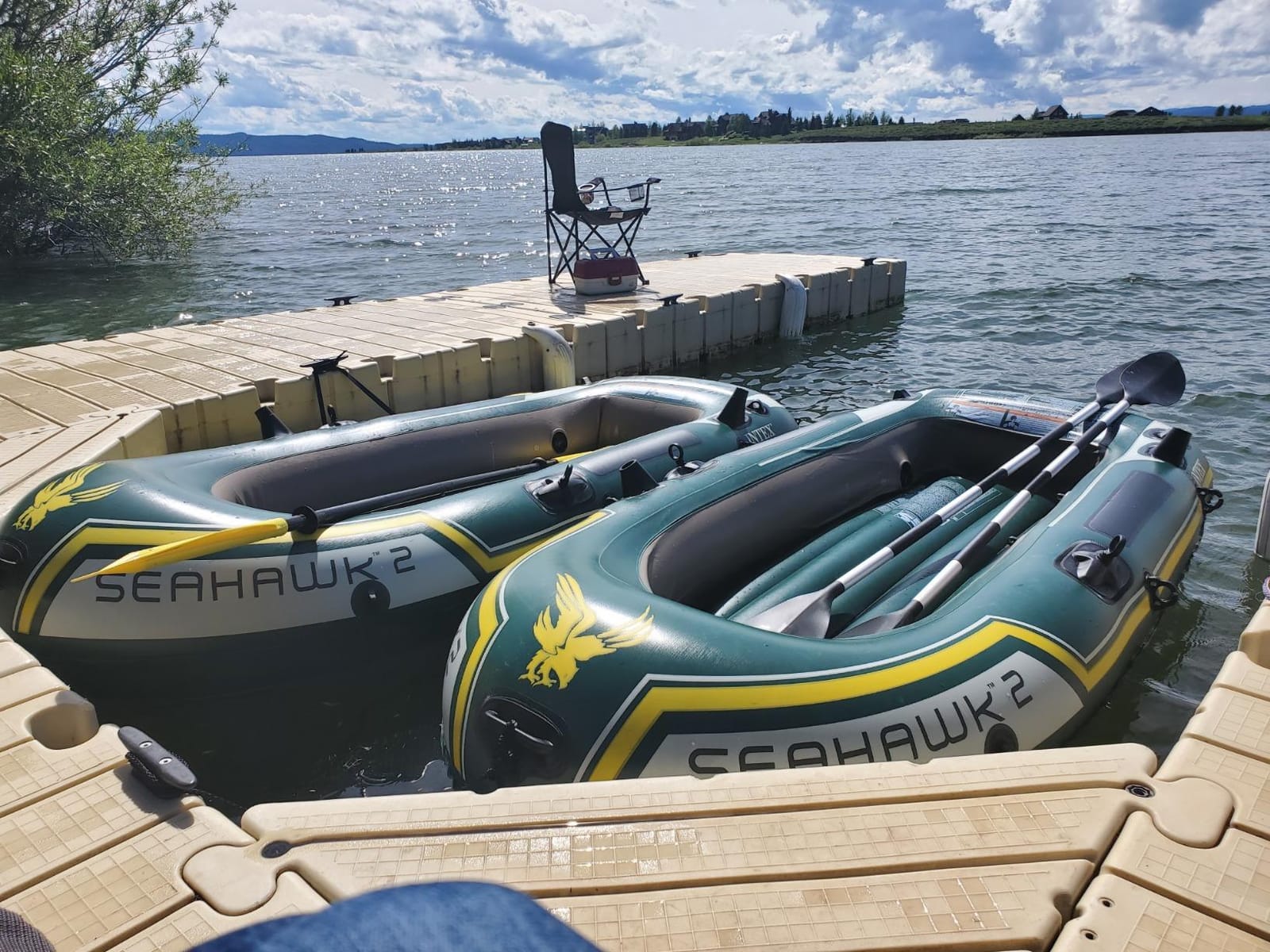 INTEX 68347EP Seahawk 2 Inflatable Boat Set: Includes Deluxe 48in Boat Oars and High-Output Pump – SuperStrong PVC – Fishing Rod Holders – 2-Person – 520lb Weight Capacity customer photo 2