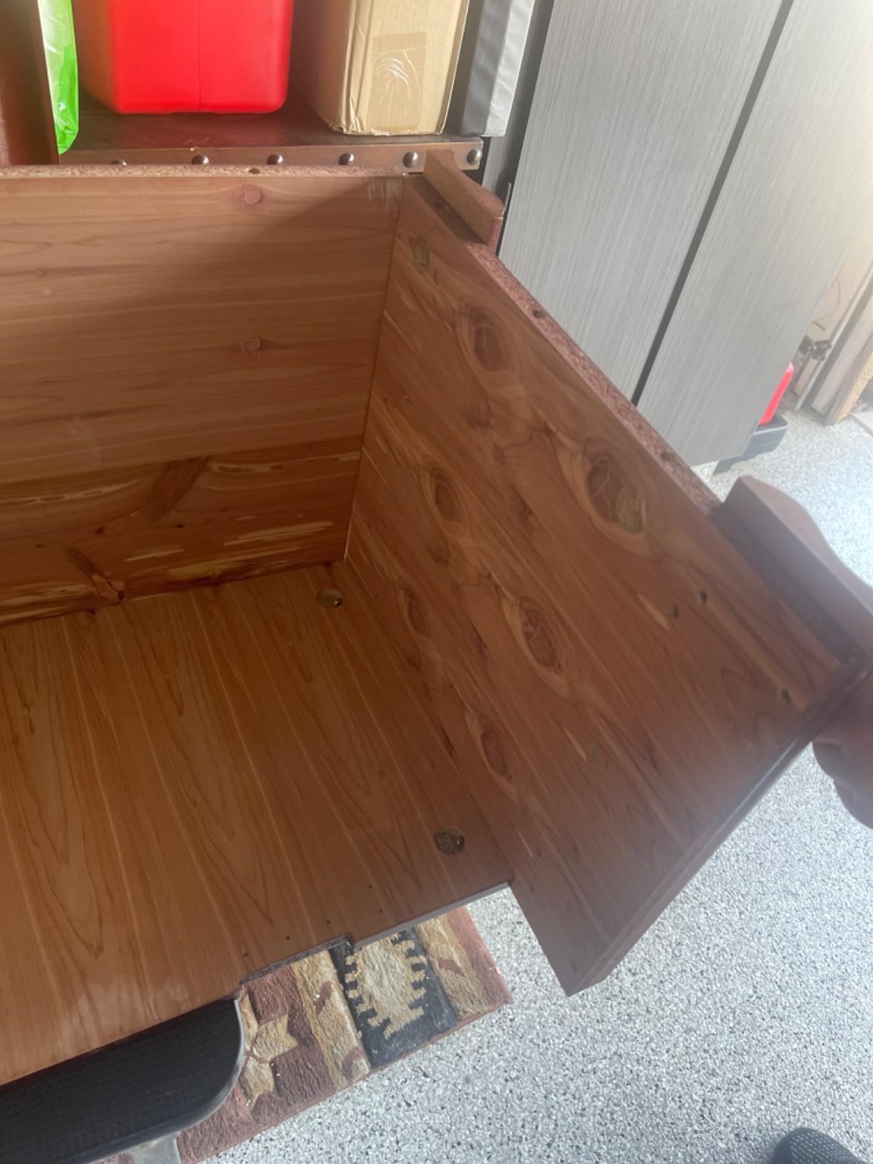 Coaster Home Furnishings - Pablo - Wood - Cedar Chest with Flip-Open Top, Lined Interior and Base Molding - Bedroom - 47-Inch - Warm Brown - 900022 customer photo 1