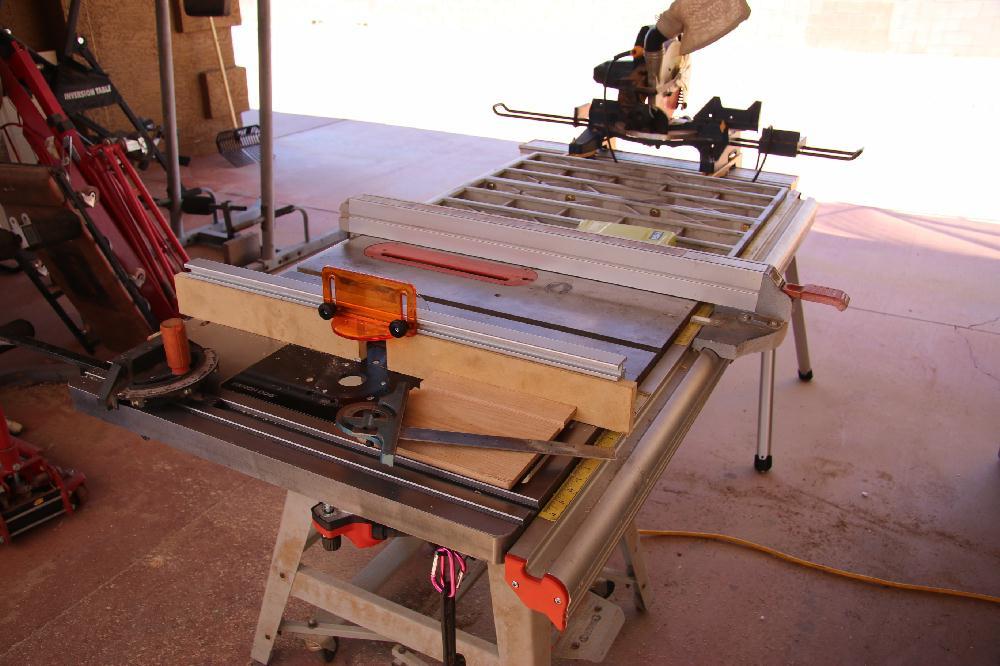 Rockler Router Table w/ 28” ProFence and Plate, Cast Iron Top (40-120) customer photo 1