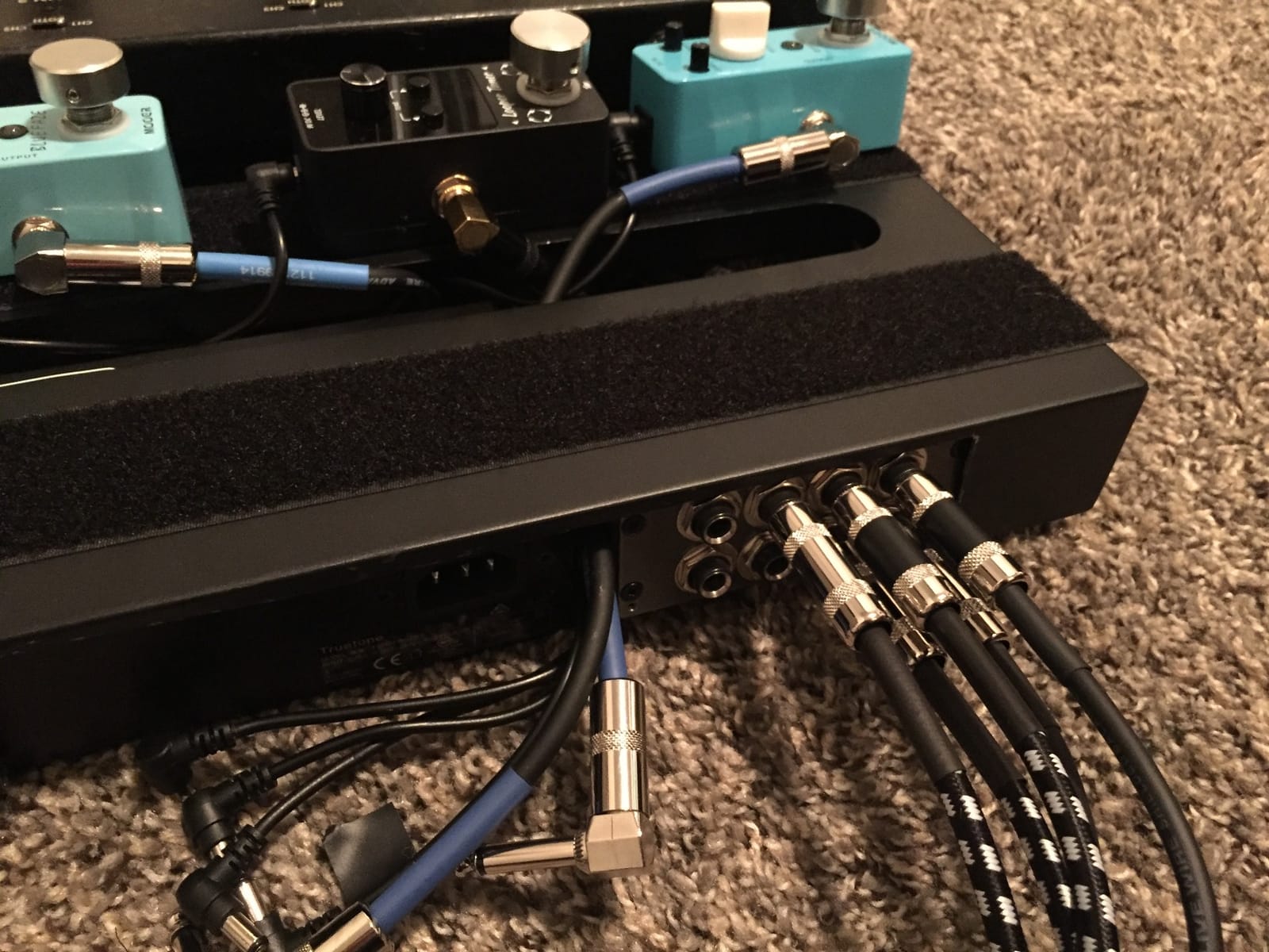 Hosa MHB-350 8-Point 1/4 Inches TRS Balanced Patchbay Module customer photo 2