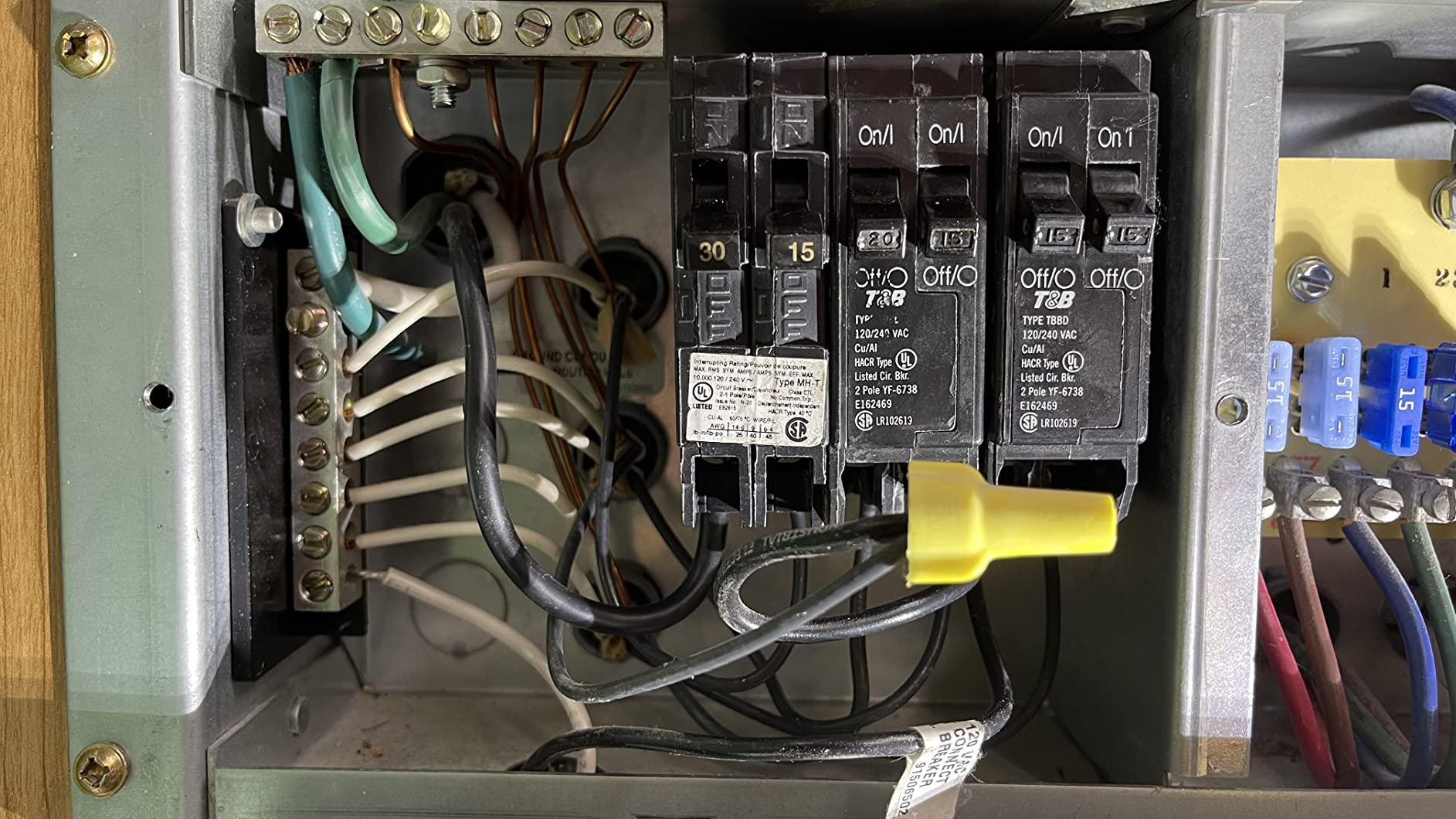 Progressive International Dynamics PD4645V Inteli-Power 4600 Series Converter/Charger with Charge Wizard - 45 Amp customer photo 1