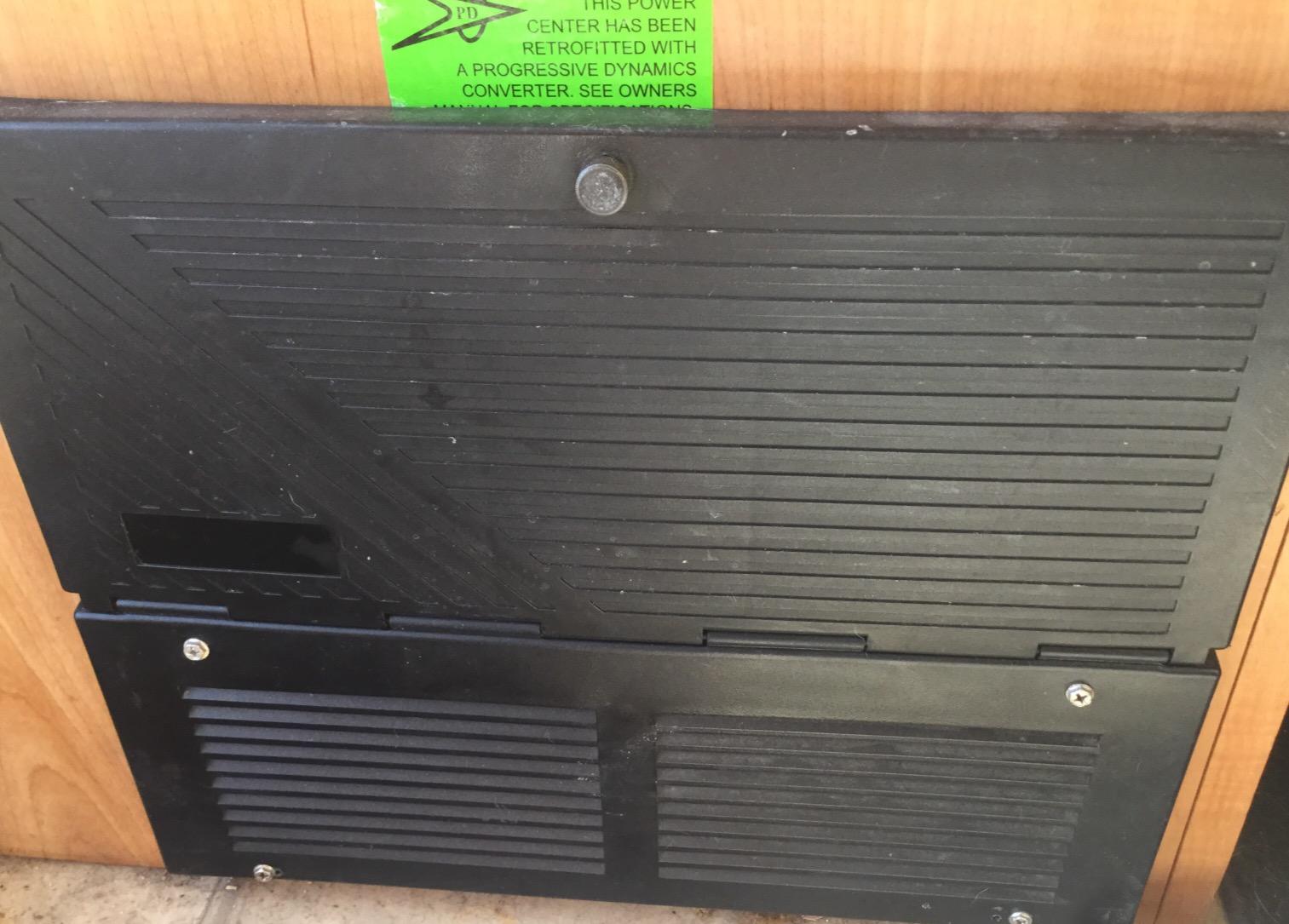 Progressive Dynamics PD4655V Inteli-Power 4600 Series Converter/Charger with Charge Wizard - 55 Amp customer photo 2