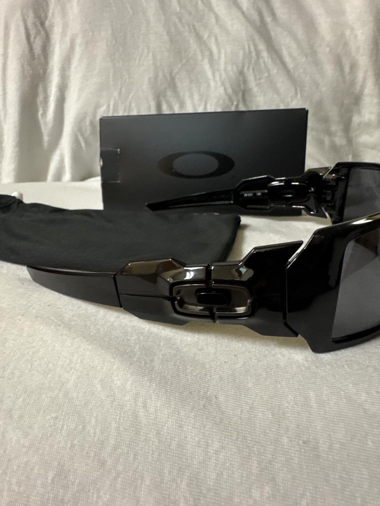 Oakley mens Oo9081 Oil Rig Rectangular Sunglasses customer photo 1