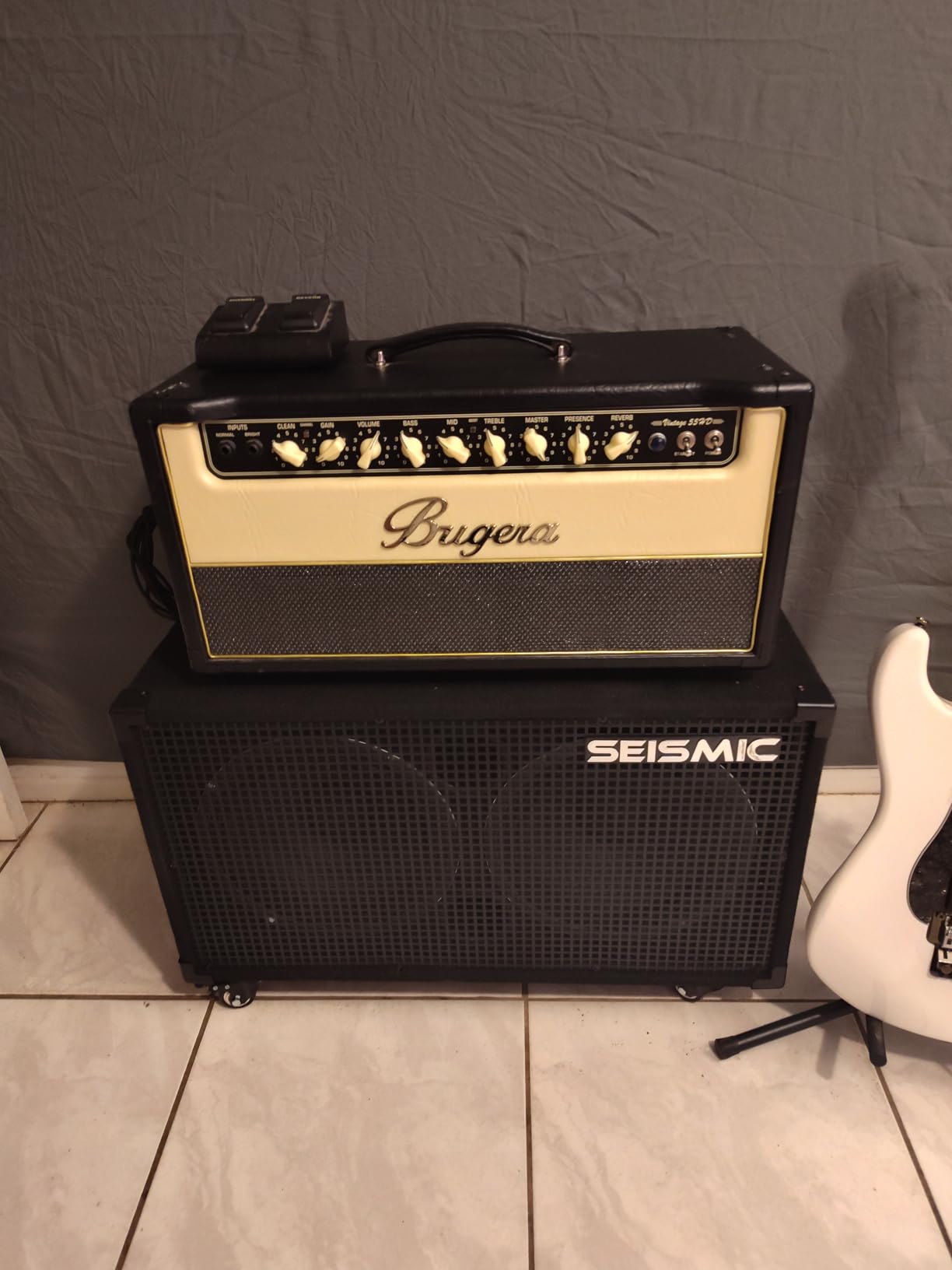 Seismic Audio - Empty 212 Guitar Speaker Cabinet - 2x12 PA/DJ PRO Audio - Loaded with Everything but Speakers. Includes Grill, Wire, Jack Plates, Handles, etc. customer photo 1