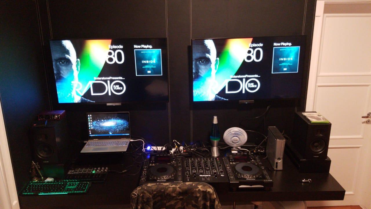 Numark M6 USB 4-Channel DJ Mixer customer photo 2