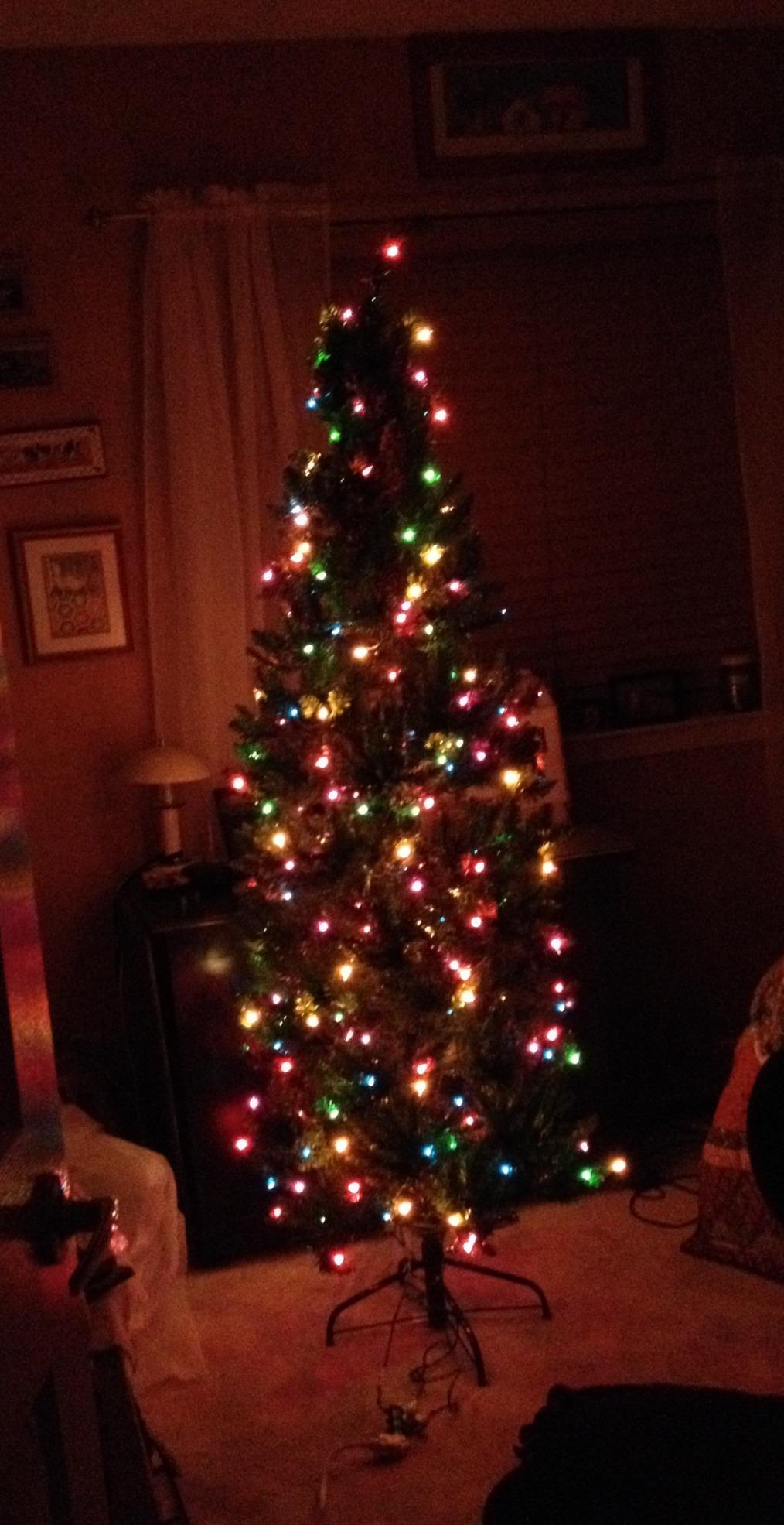 National Tree Company 6.5ft Pre-Lit Kingswood Fir Slim Christmas Tree customer photo 1