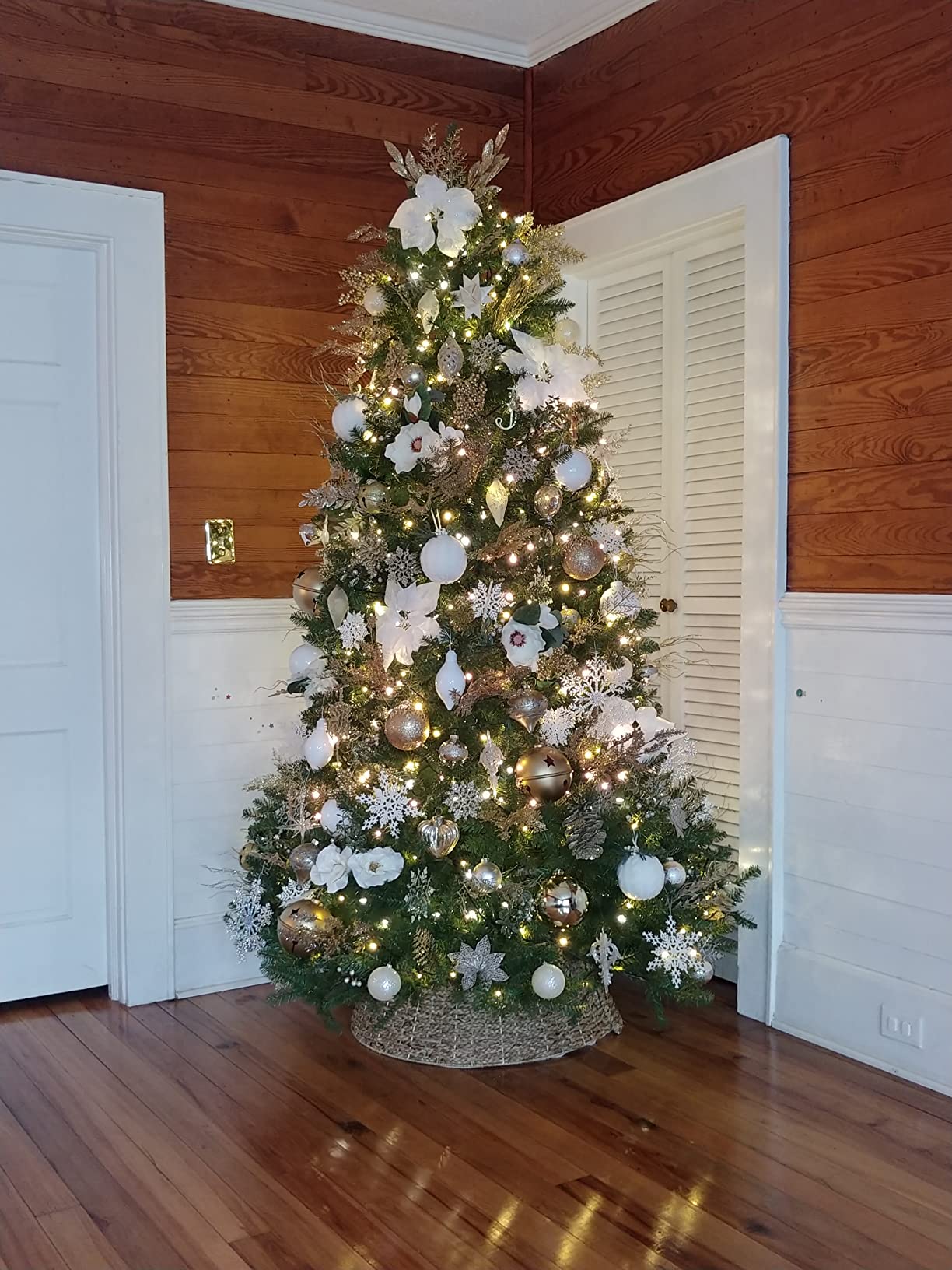 National Tree Company 6.5ft Unlit Dunhill Fir Artificial Christmas Tree customer photo 1