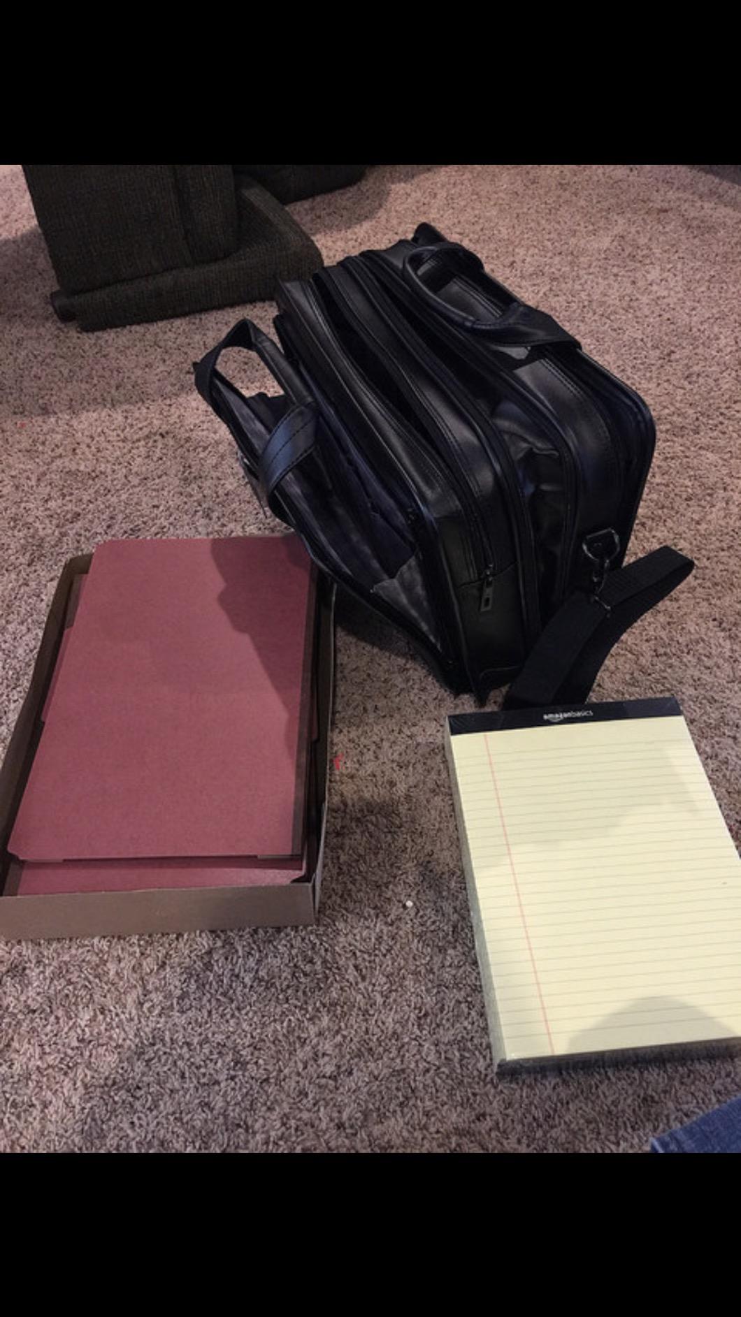 Samsonite Leather Expandable Briefcase, Black, One Size customer photo 2