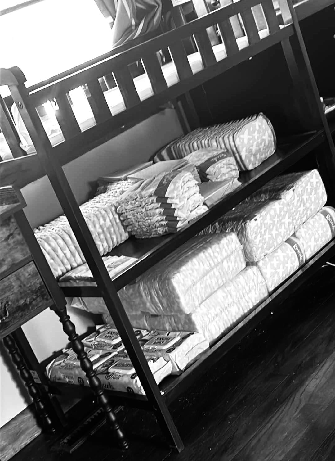 Dream On Me Emily Changing Table with Two Storage Shelves, White | BSA Verified, Changing Pad with Safety Belt, Elevated Side Rails, Made of Solid New Zealand Pinewood customer photo 2