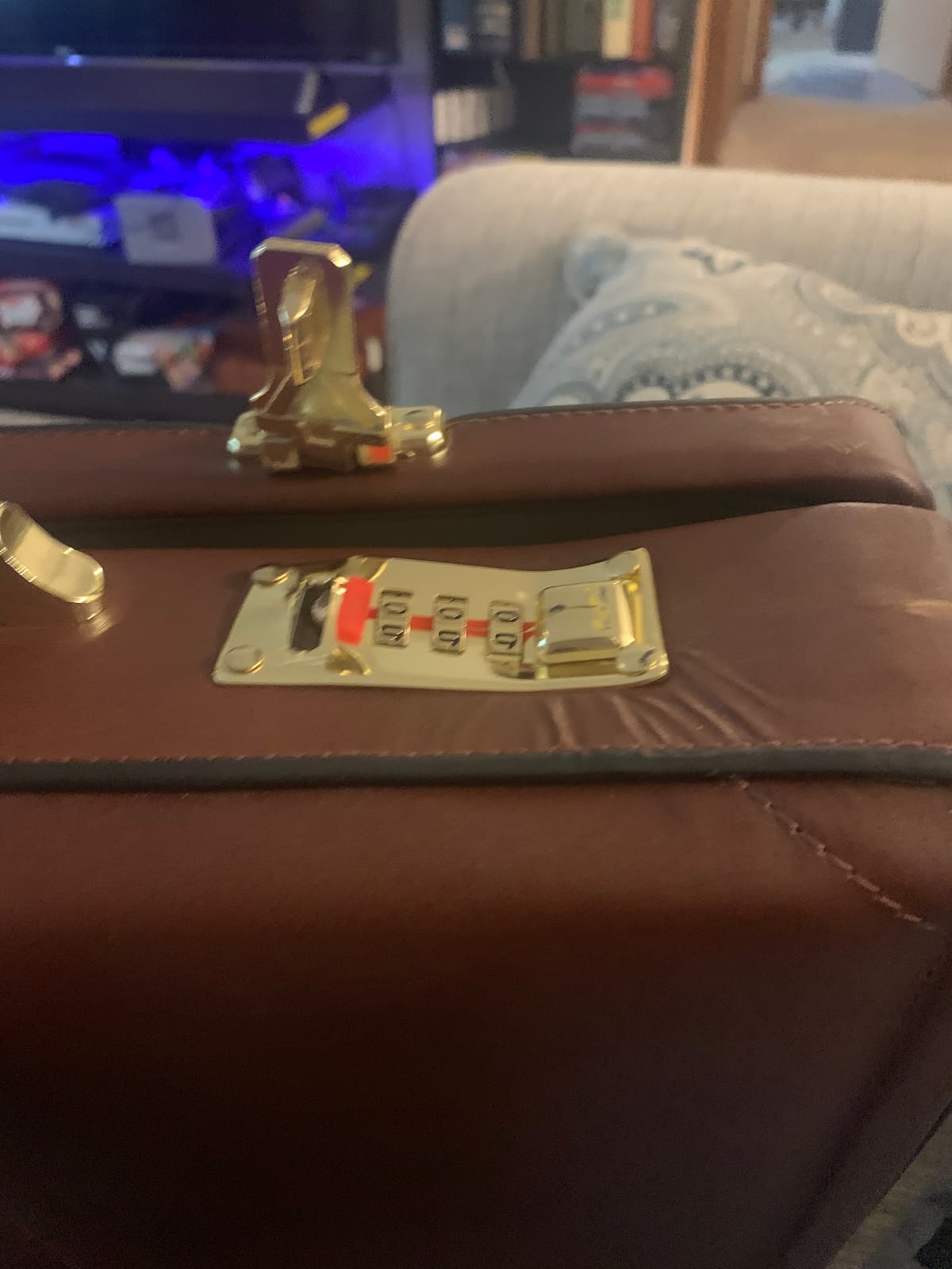 McKLEIN Leather 4.25