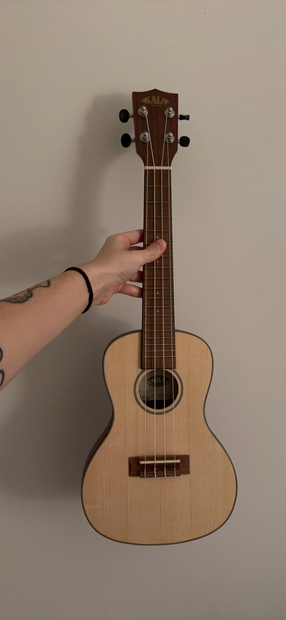 Kala KA-SSTU-C Solid Spruce Concert Travel Ukulele customer photo 1