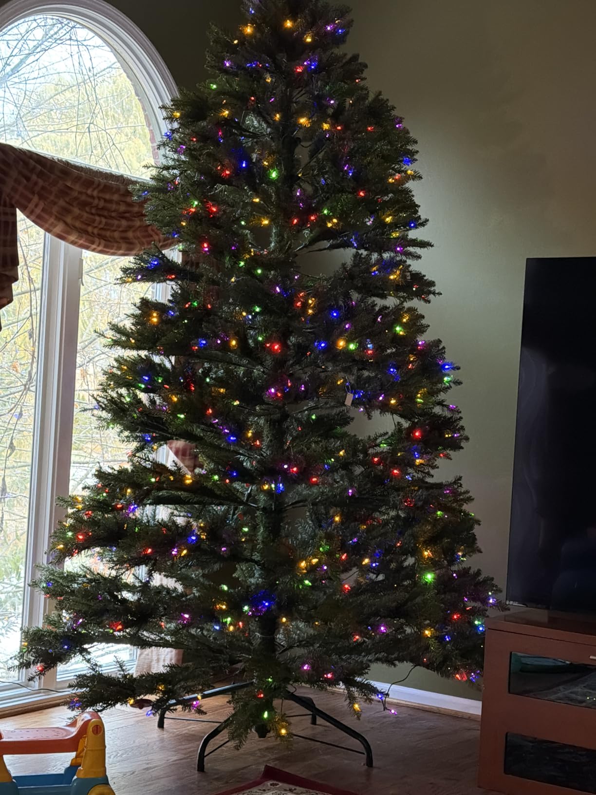 National Tree Company 7.5ft Pre-Lit Dunhill Fir Artificial Christmas Tree customer photo 2