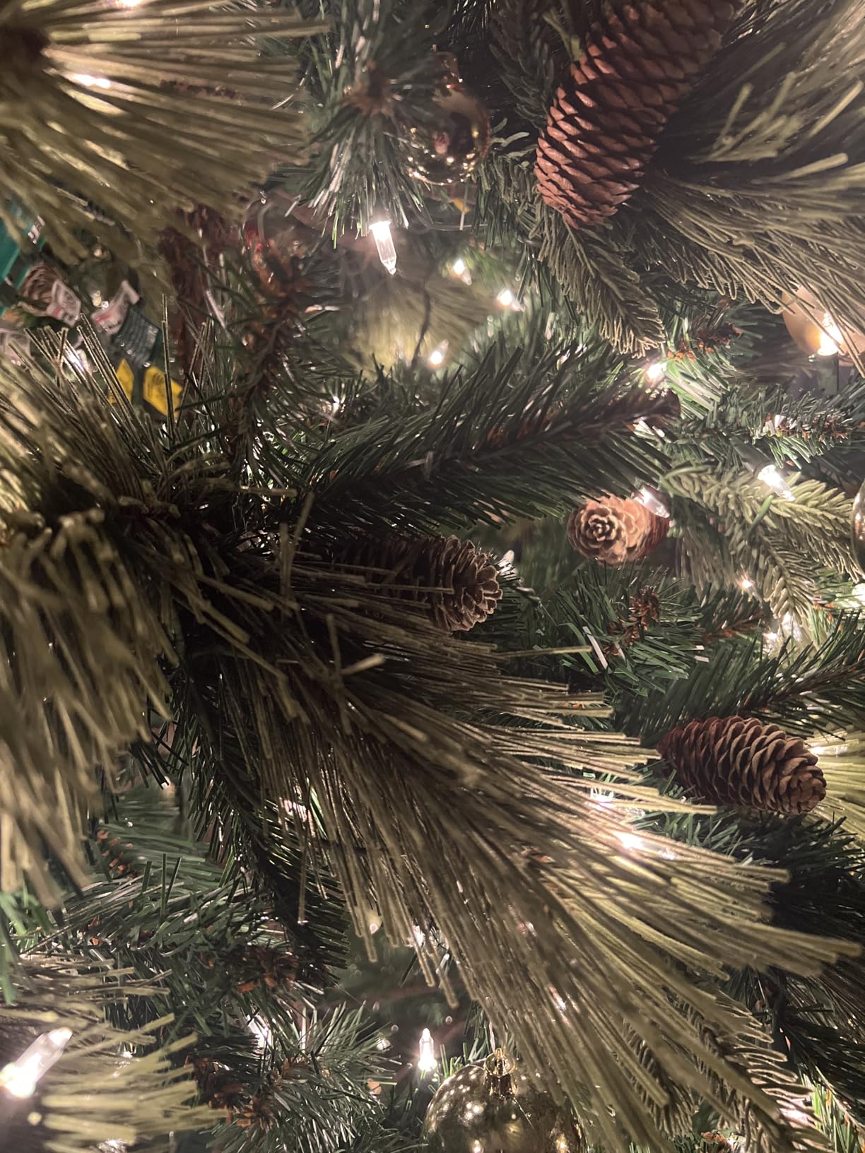 National Tree Company 6.5ft Pre-Lit Carolina Pine Artificial Christmas Tree customer photo 1