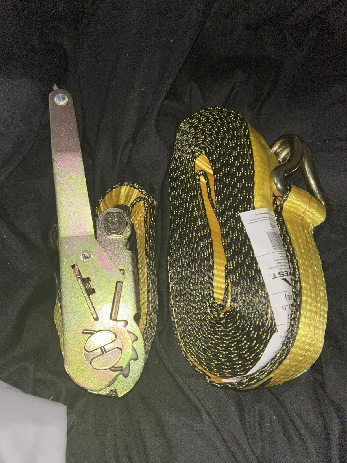 Everest Premium Ratchet Tie Down – 1 PK – 2 IN – 27 FT – 3333 LBS Working Load – 10000 LBS Break Strength – Double J Hook – Cargo Straps Perfect for Moving Appliances, Lawn Equipment and Motorcycles customer photo 1