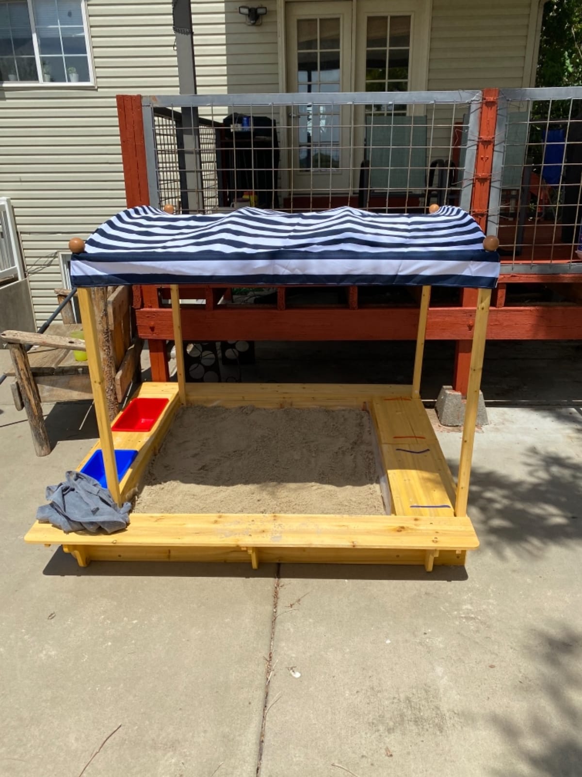 KidKraft Outdoor Covered Wooden Sandbox with Bins and Striped Canvas Canopy, Kids' Outdoor Furniture, Navy & White, Gift for Ages 2-8, Natural, 58.7 x 57.8 x 52, 00165 customer photo 1