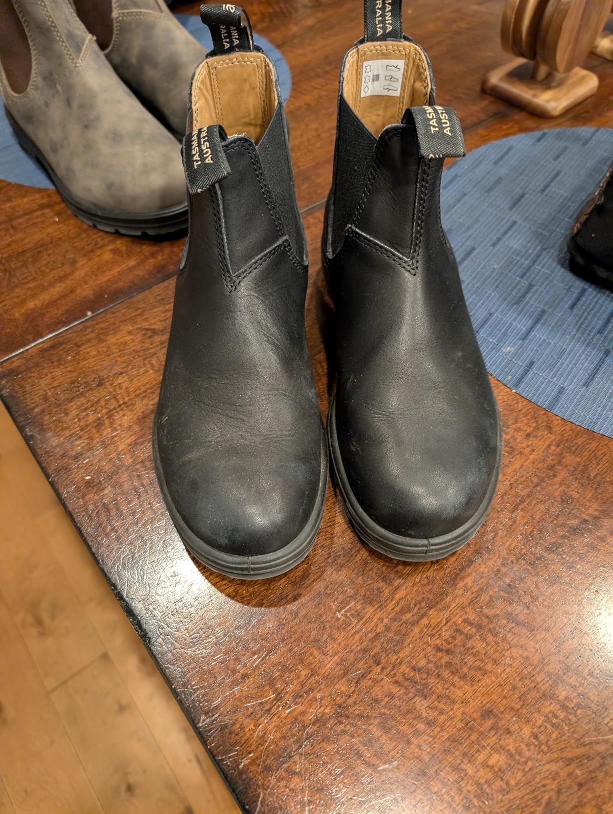 Blundstone Unisex Classic Series Chelsea Boot for Men and Women customer photo 1